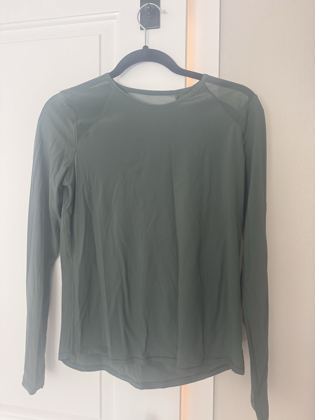 Lululemon Sculpt Long Sleeve Mesh At Shoulders Size 6 Color Dark Forest Green Lululemon Sculpt Long Sleeve Mesh At Shoulders Size 6 Color Dark Forest Green