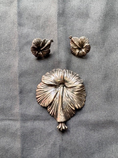 Rare Vintage Ming's Honolulu Sterling Hibiscus Brooch and Earrings Set