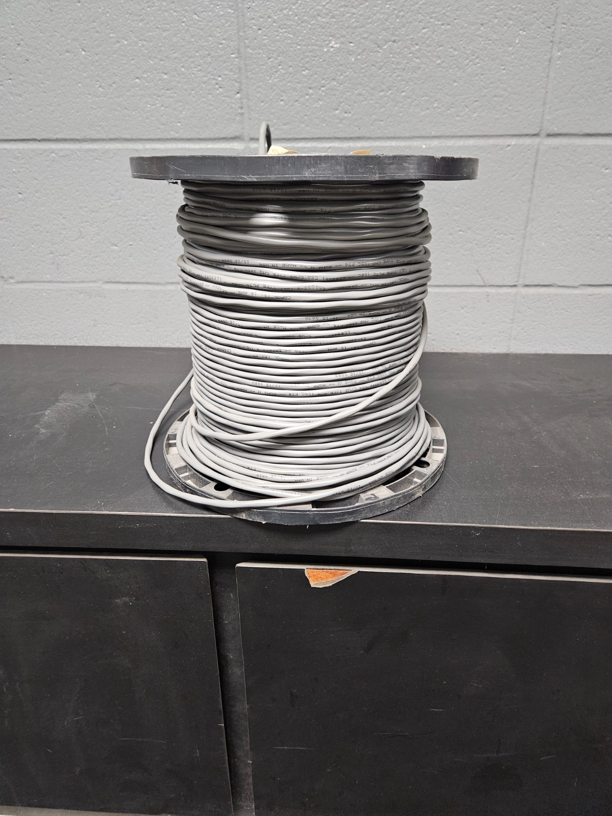 Alpha Wire 79019 3246 16-2 Braided Bulk Wire 600ft Alpha Wire 79019 3246 16-2 Braided Bulk Wire 600ft