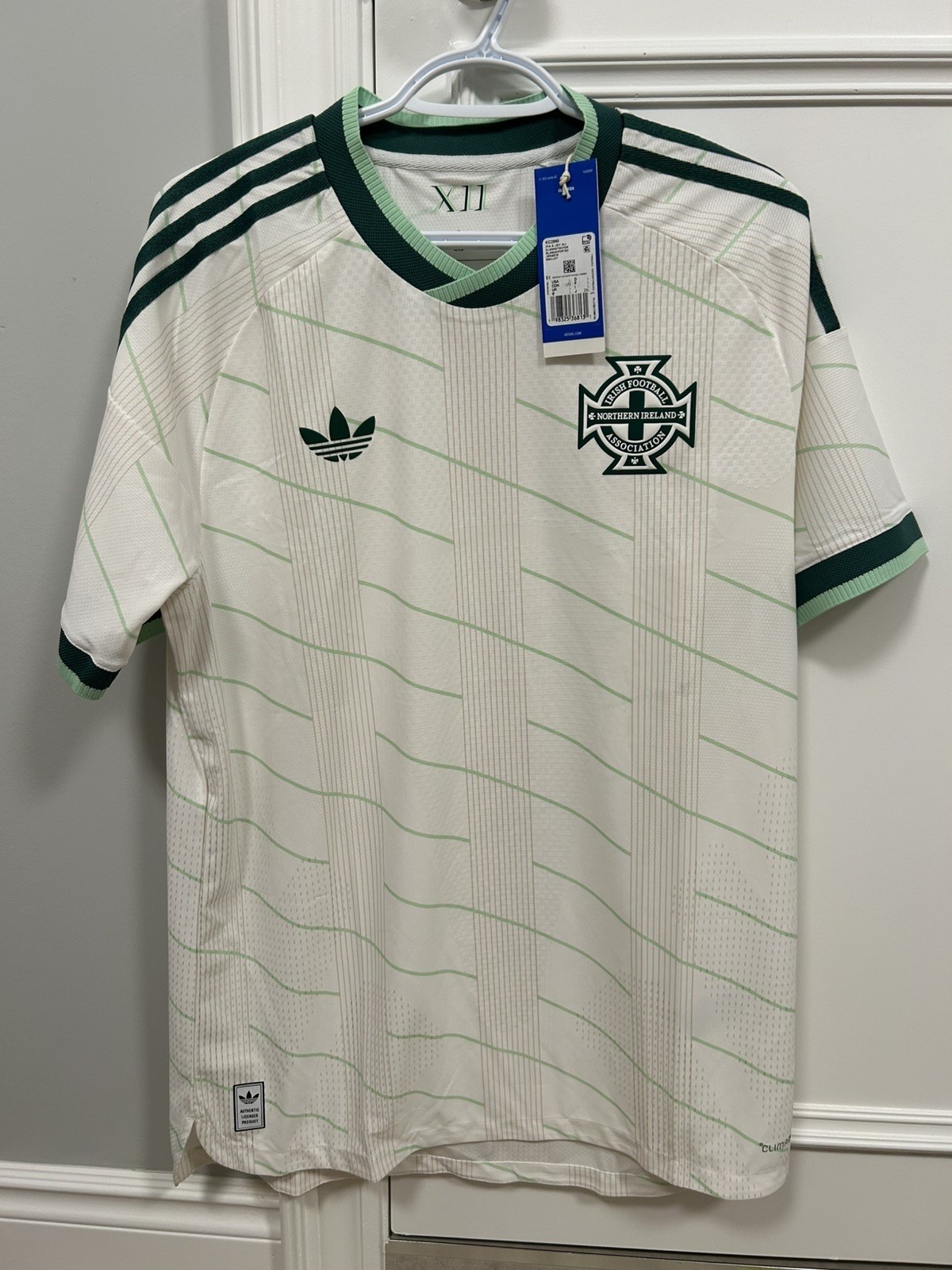 adidas Northern Ireland 26 Away Authentic Soccer Jersey KC2980 $150 mens FIFA adidas Northern Ireland 26 Away Authentic Soccer Jersey KC2980 $150 mens FIFA
