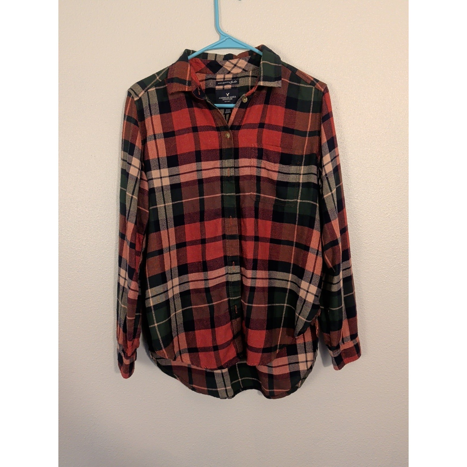 American Eagle Outfitters Women\'s Long Sleeve Flannel Plaid Size Medium Soft American Eagle Outfitters Women\'s Long Sleeve Flannel Plaid Size Medium Soft