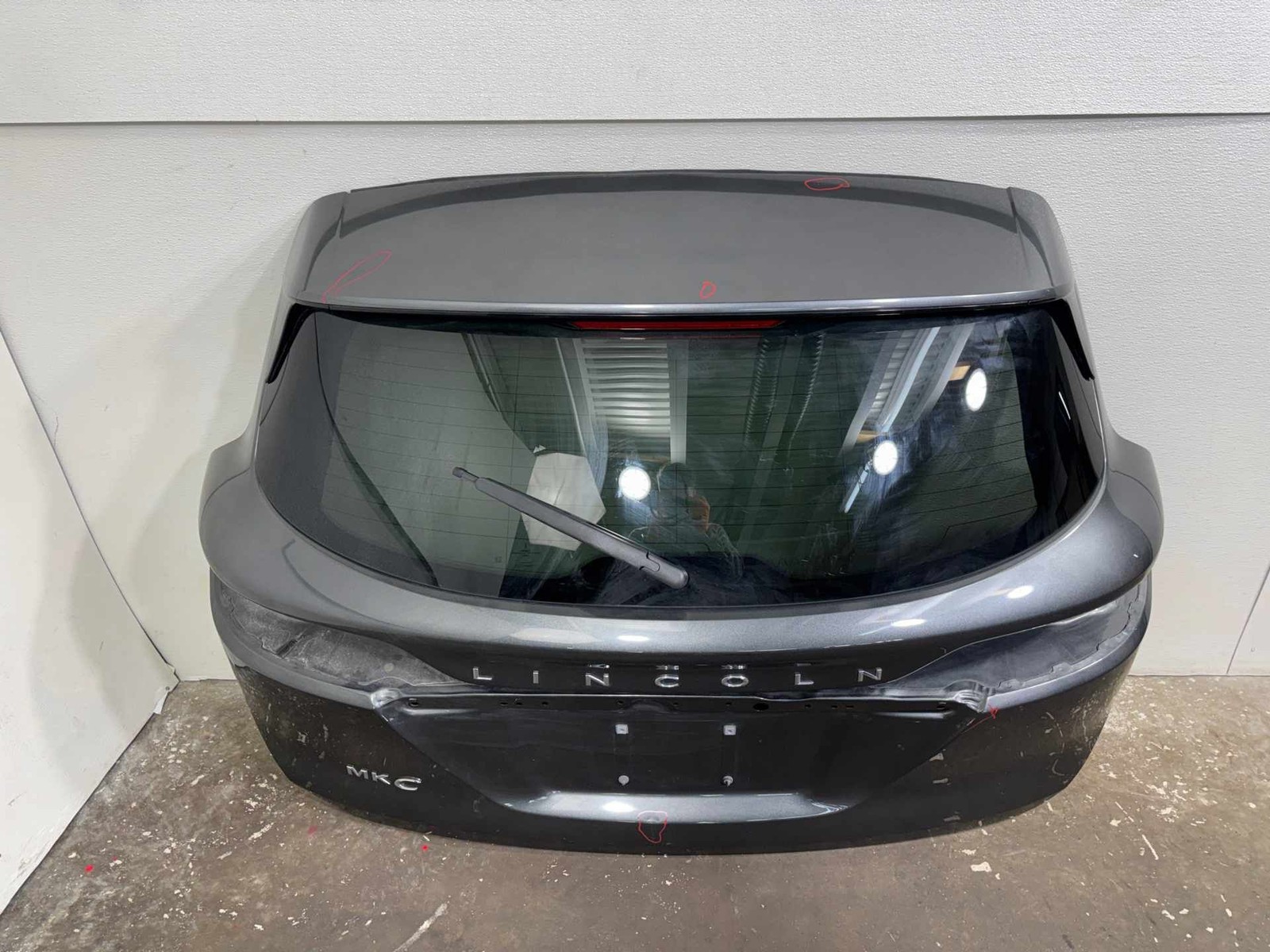 2015 - 2019 Lincoln MKC Rear Liftgate Tailgate Back Door Shell Panel OEM 2015 - 2019 Lincoln MKC Rear Liftgate Tailgate Back Door Shell Panel OEM