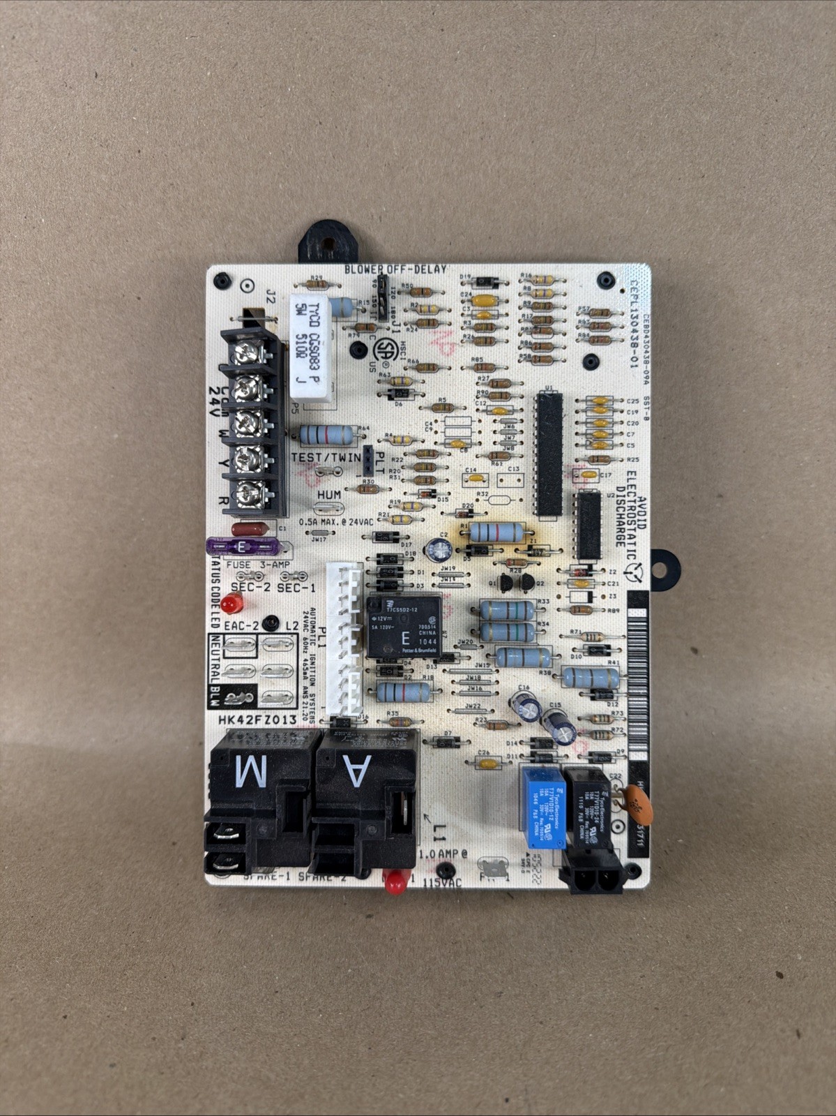 OEM Carrier Bryant Payne HK42FZ013 Furnace Control Board CEPL130438-01 OEM Carrier Bryant Payne HK42FZ013 Furnace Control Board CEPL130438-01