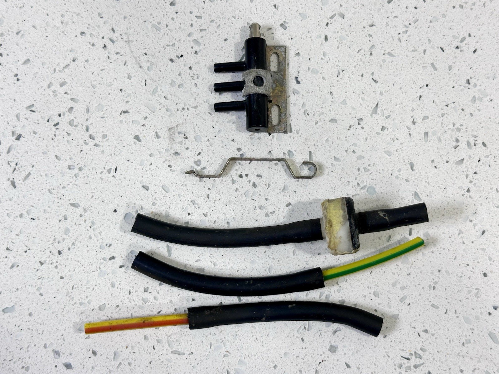 Mercedes W123 W116 R107 Driver Door Vacuum Lock Master Switch 300D 380SL 450SL Mercedes W123 W116 R107 Driver Door Vacuum Lock Master Switch 300D 380SL 450SL