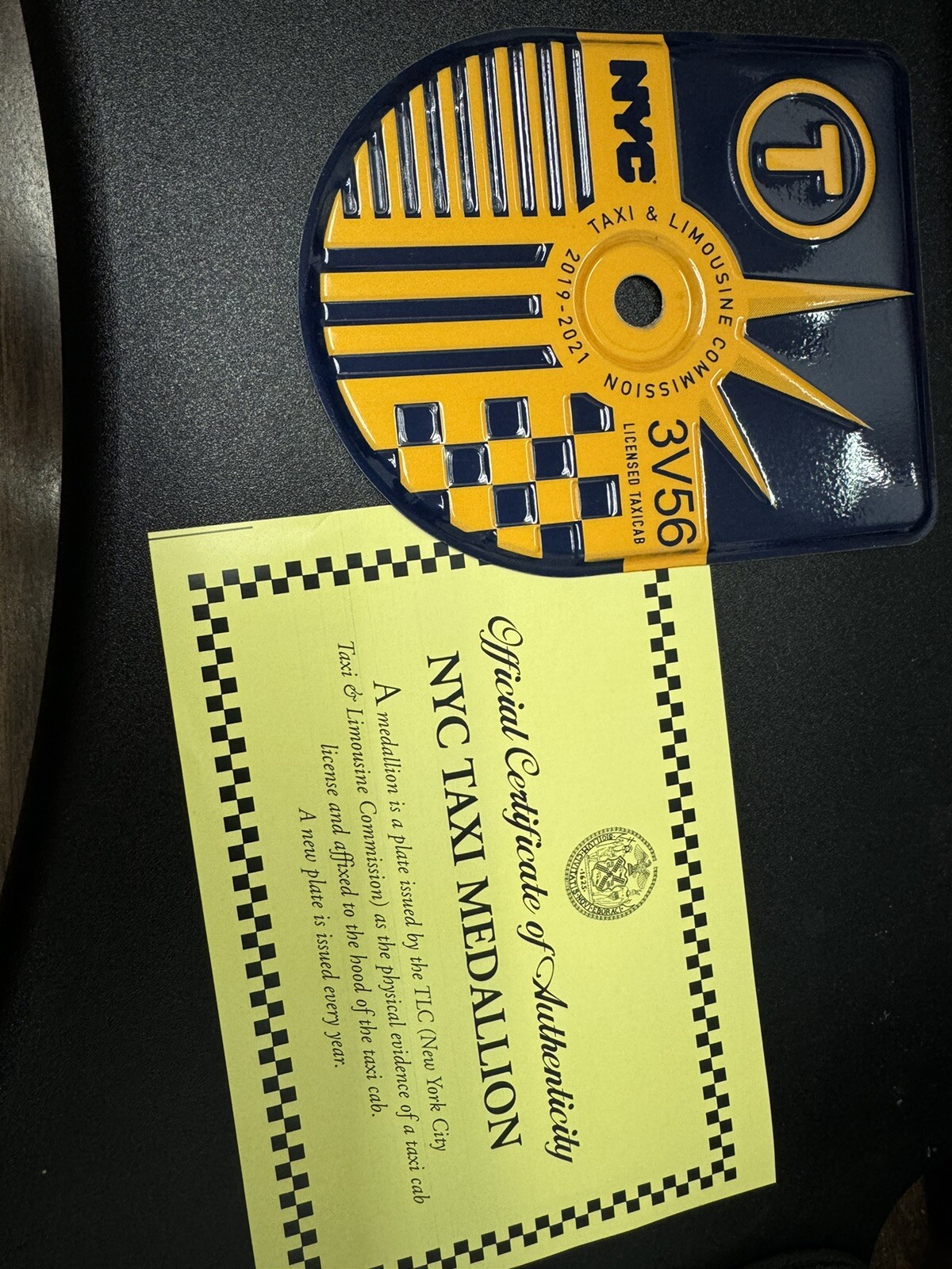 VINTAGE OBSOLETE NEW YORK CITY NYC TAXI MEDALLION (2019-2021) VINTAGE OBSOLETE NEW YORK CITY NYC TAXI MEDALLION (2019-2021)