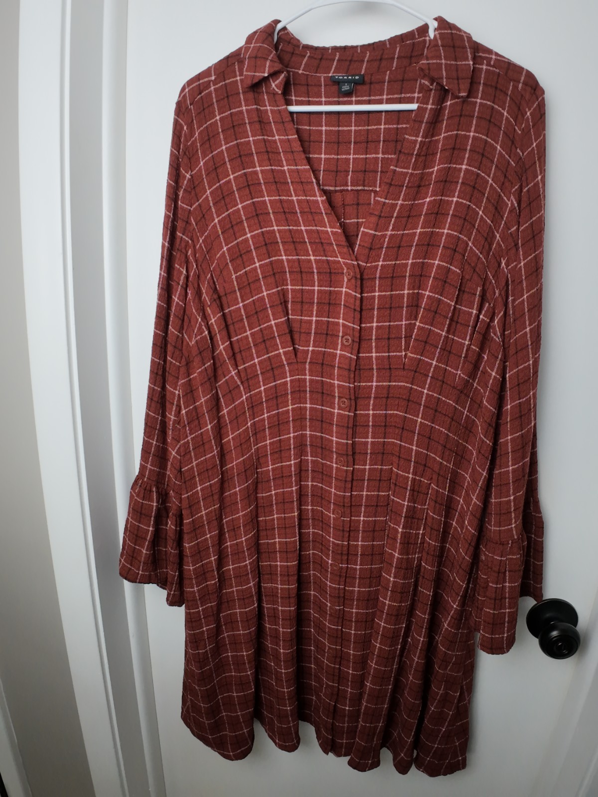 Torrid Size 1 Casual Plaid Dress with Bell Sleeves Torrid Size 1 Casual Plaid Dress with Bell Sleeves