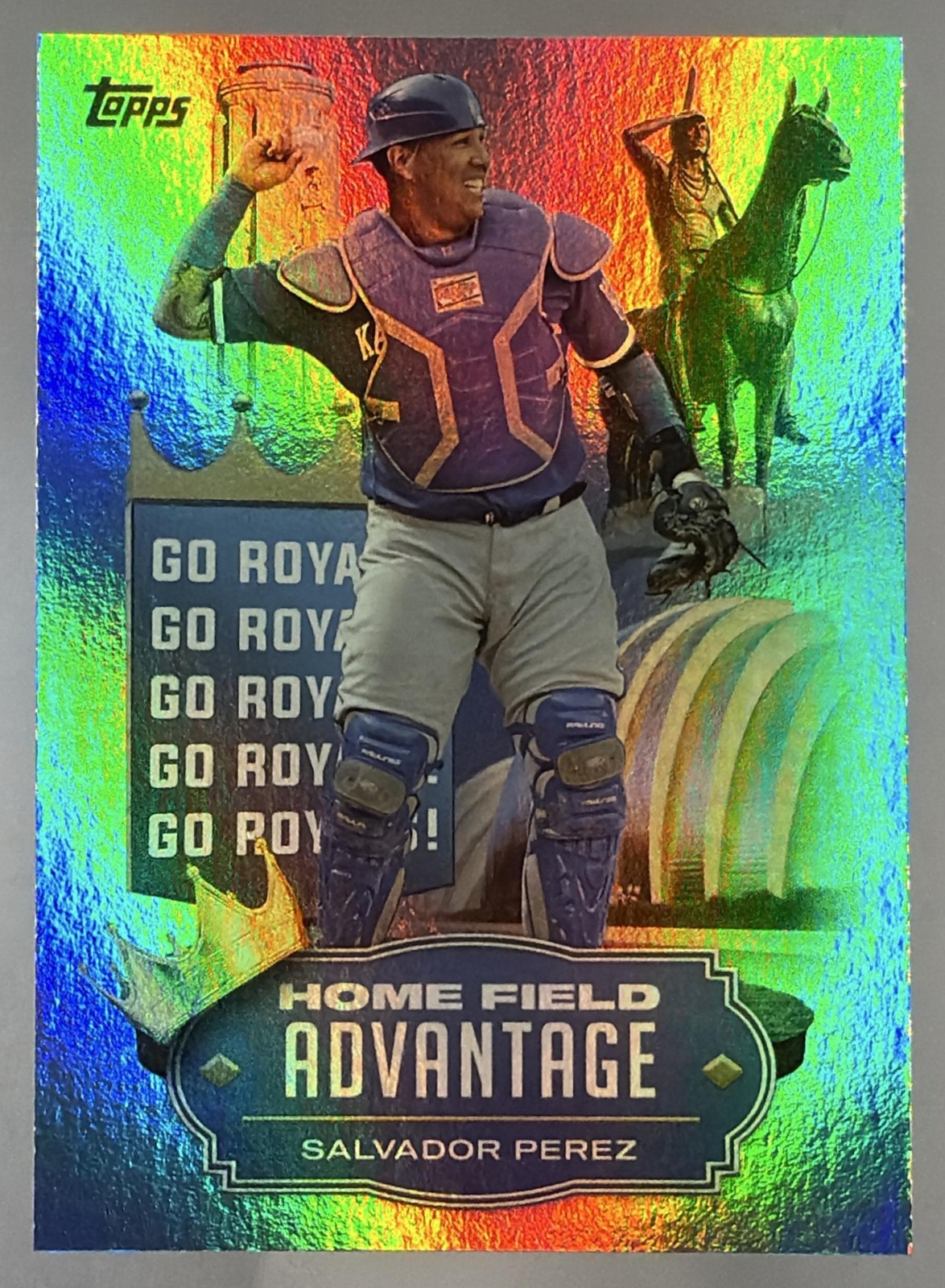 2023 Topps Salvador Perez Home Field Advantage Royals #HA-20 NM 2023 Topps Salvador Perez Home Field Advantage Royals #HA-20 NM
