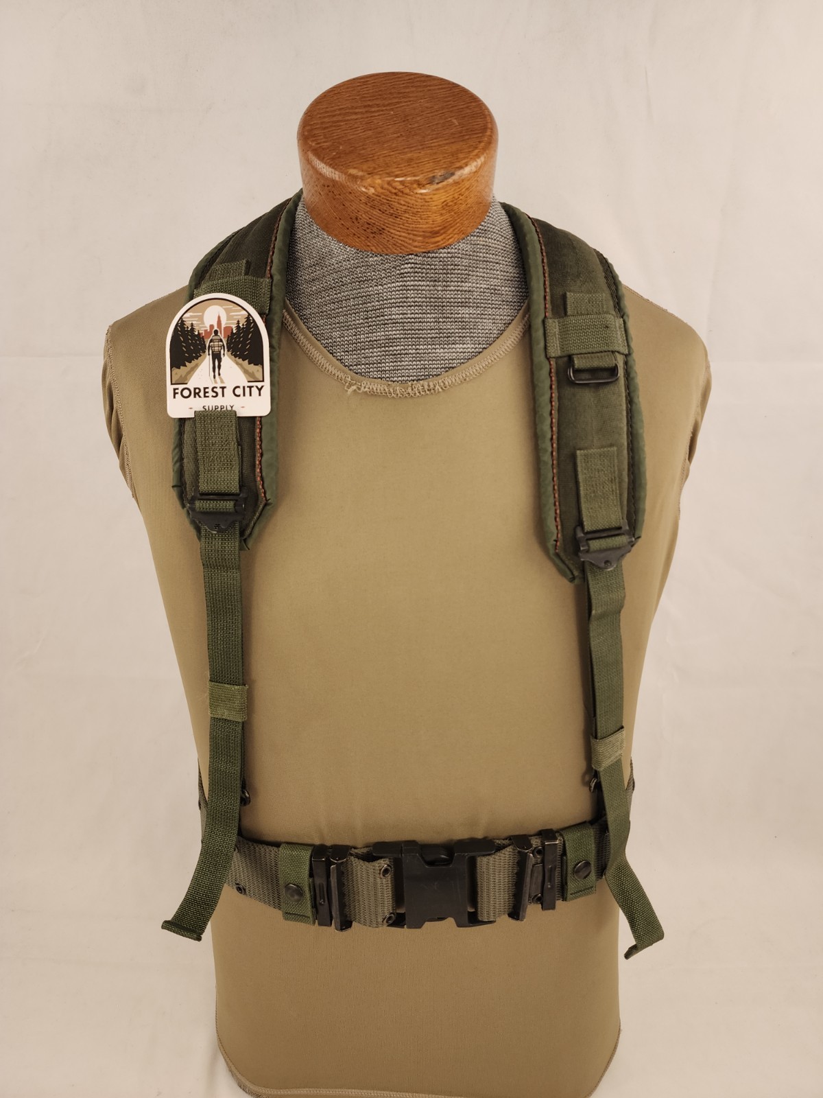 Good - Medium Alice Belt w/ Suspenders OD Green Military Pistol Belt Good - Medium Alice Belt w/ Suspenders OD Green Military Pistol Belt
