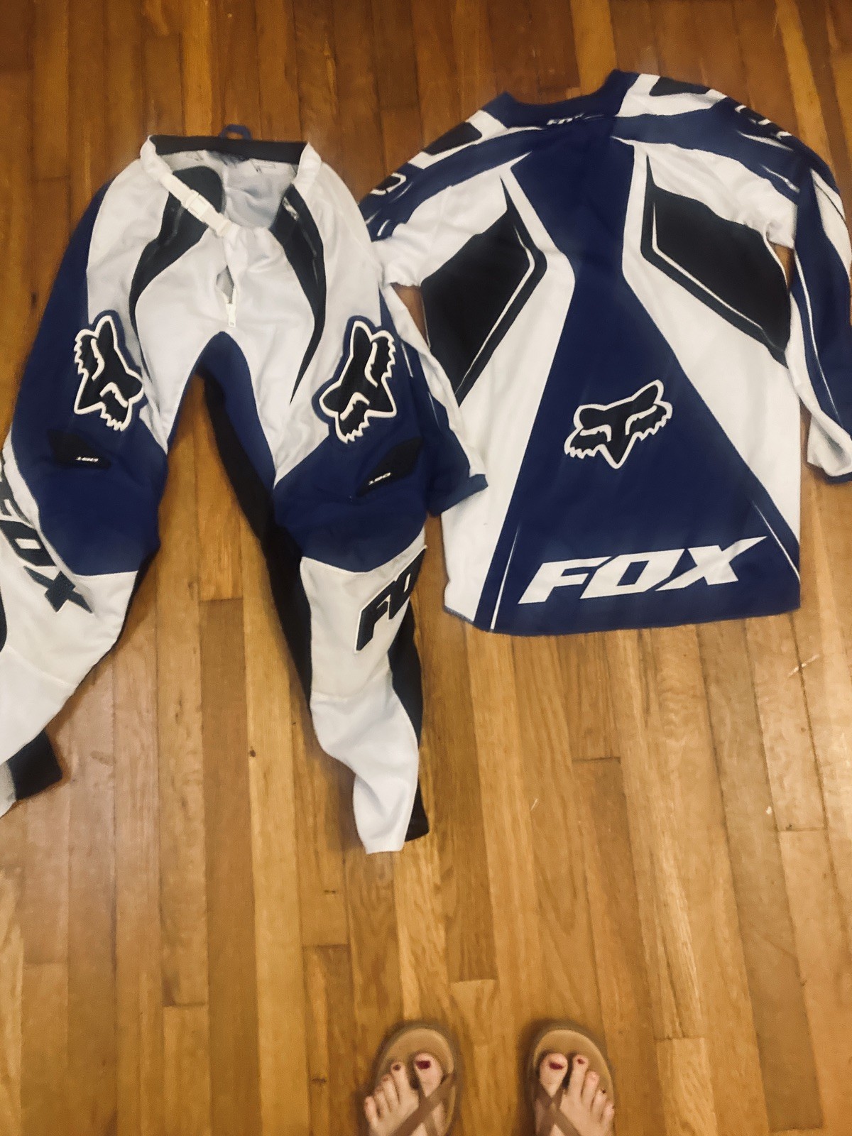 NEW Fox Racing 180 Core Graphic 1 Motocross Gear Combo Set Jersey Small Pants 30 NEW Fox Racing 180 Core Graphic 1 Motocross Gear Combo Set Jersey Small Pants 30