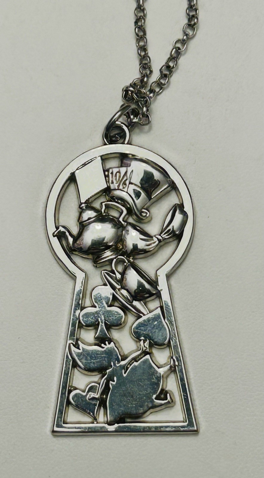 Tom Binns Disney Couture Alice In Wonderland Necklace Decorated Keyhole Rare Tom Binns Disney Couture Alice In Wonderland Necklace Decorated Keyhole Rare