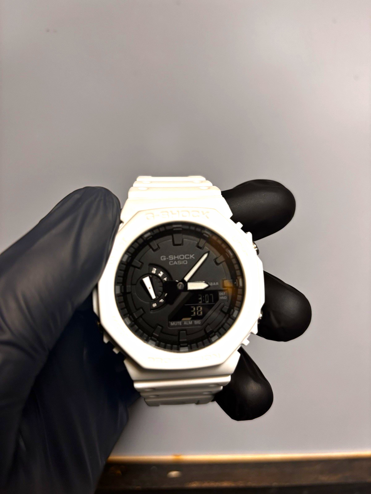 Casio G-SHOCK Analog/Digital Quartz White Resin Watch 200m Shock Resistant Box Casio G-SHOCK Analog/Digital Quartz White Resin Watch 200m Shock Resistant Box