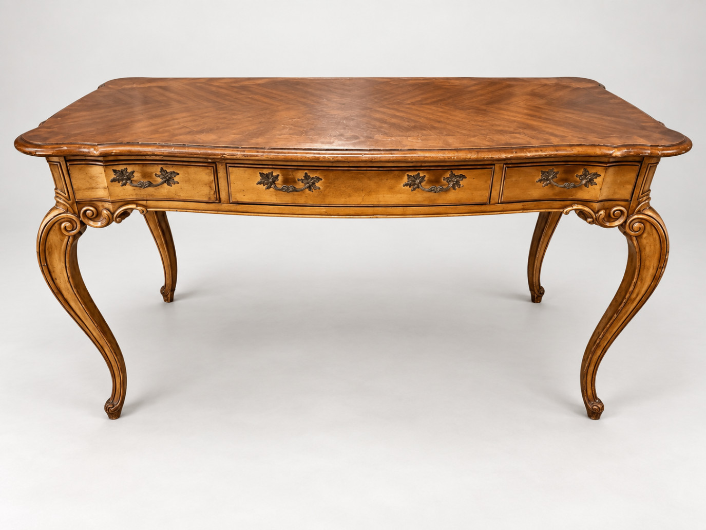 Elegant French Provincial Style Wood Desk Carved Cabriole Legs 3 Drawers Home Elegant French Provincial Style Wood Desk Carved Cabriole Legs 3 Drawers Home