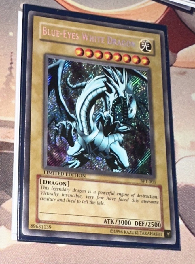 Yu-Gi-Oh TCG Blue-Eyes White Dragon BPT-003 Secret Rare Holo Limited HP