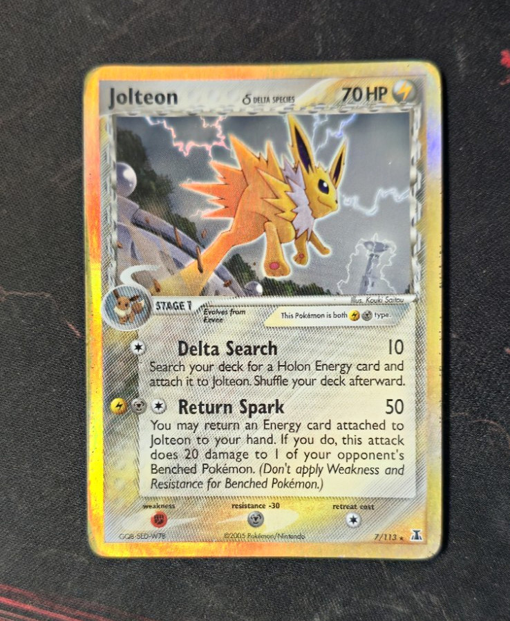 The Pokémon Company Jolteon Delta Species 7/113 EX Delta Species Holo The Pokémon Company Jolteon Delta Species 7/113 EX Delta Species Holo