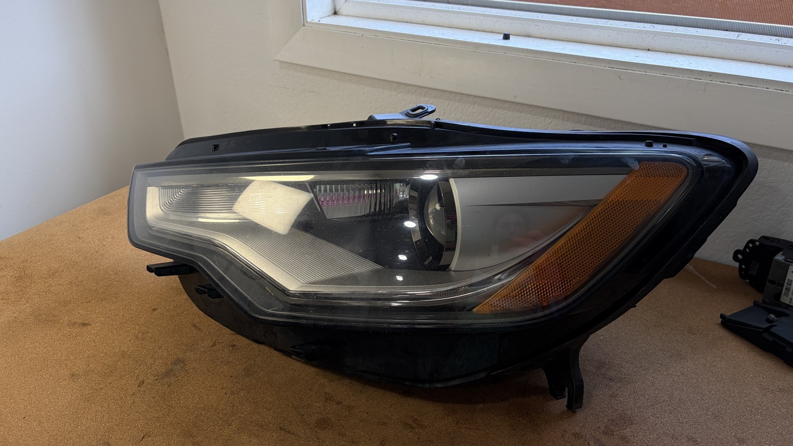 2012-2015 Audi A6 C7 Left Driver Xenon HID Headlight Headlamp 4G0941043E OEM