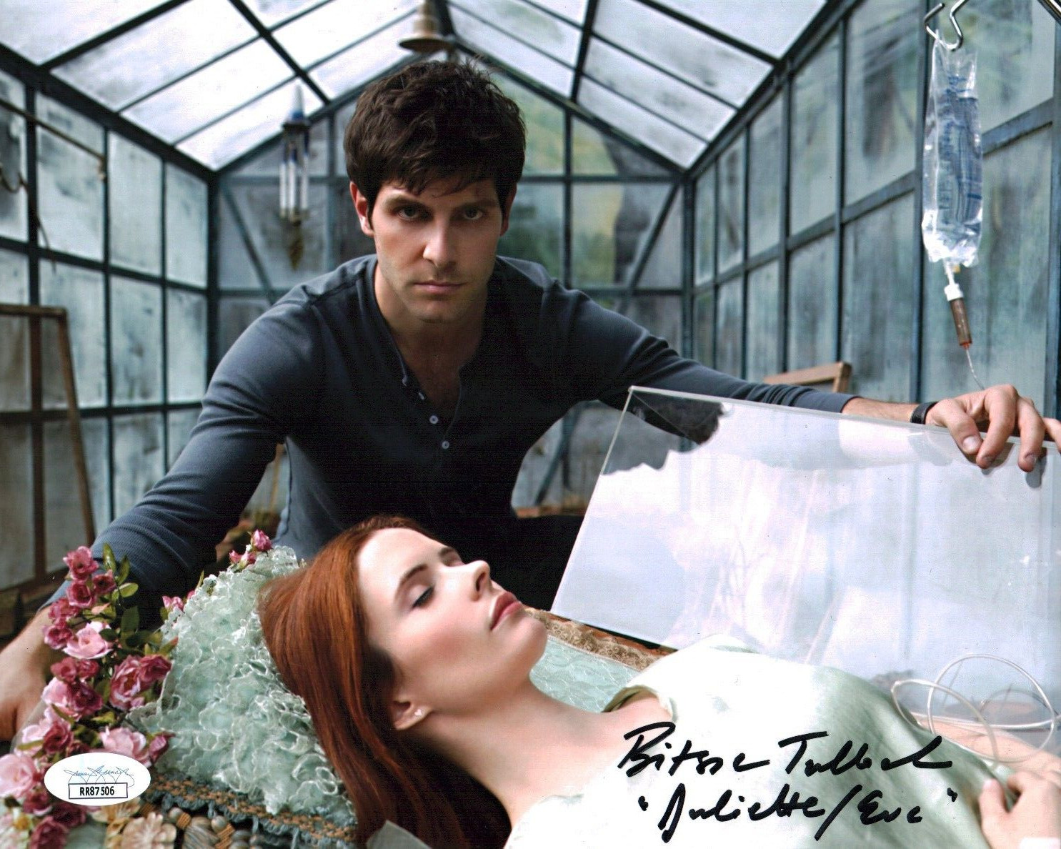 Elizabeth Bitsie Tulloch Grimm 8x10 Photo Signed JSA Certified Autograph