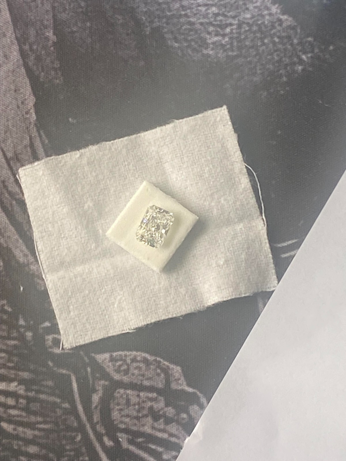 3.10 Carat Radiant Cut Lab-Grown Loose Diamond - IGI Certified 3.10 Carat Radiant Cut Lab-Grown Loose Diamond - IGI Certified