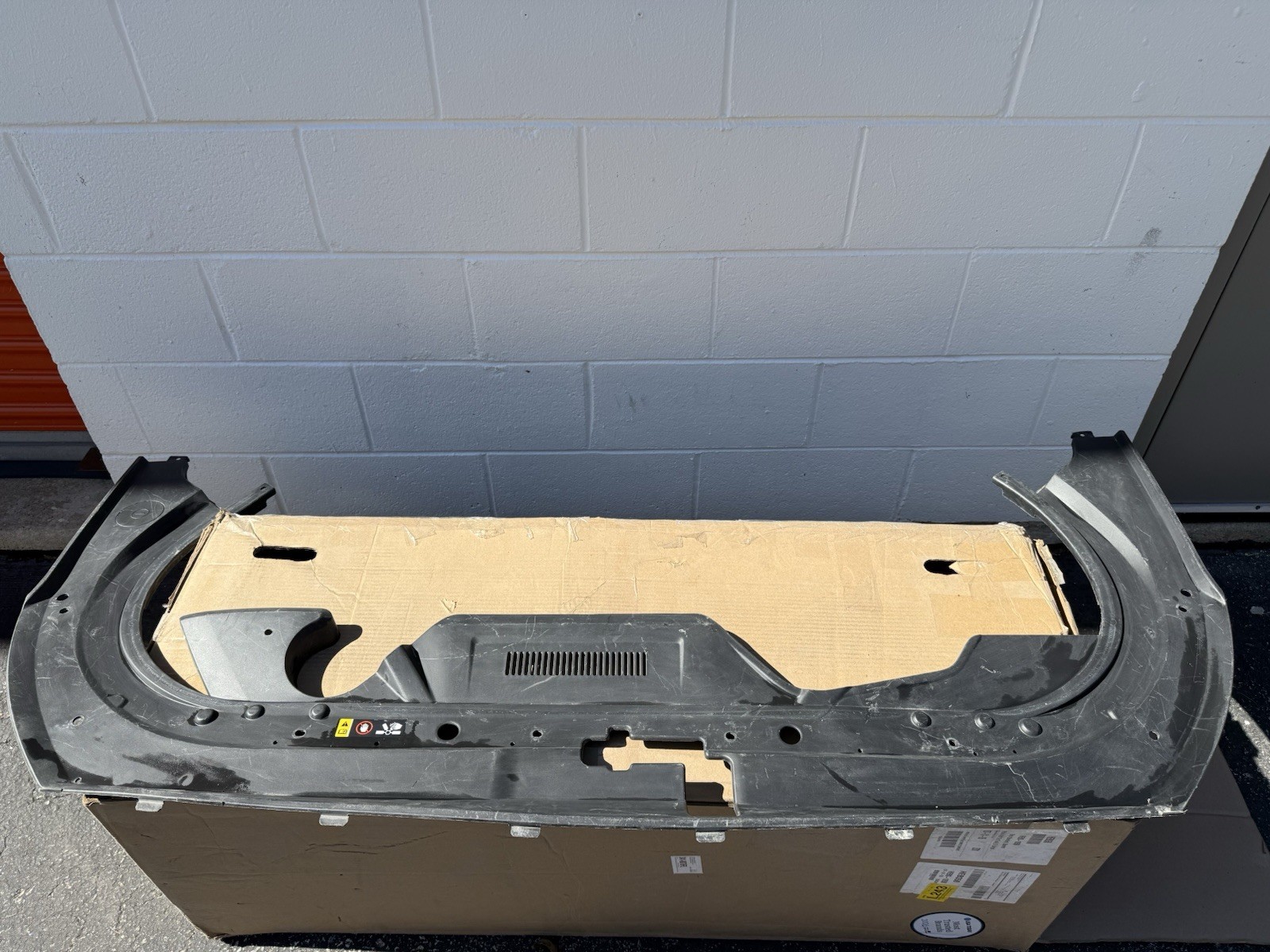 2015-2020 Hyundai Genesis G80 Upper Radiator Grille Cover  Shield 86362-B1100