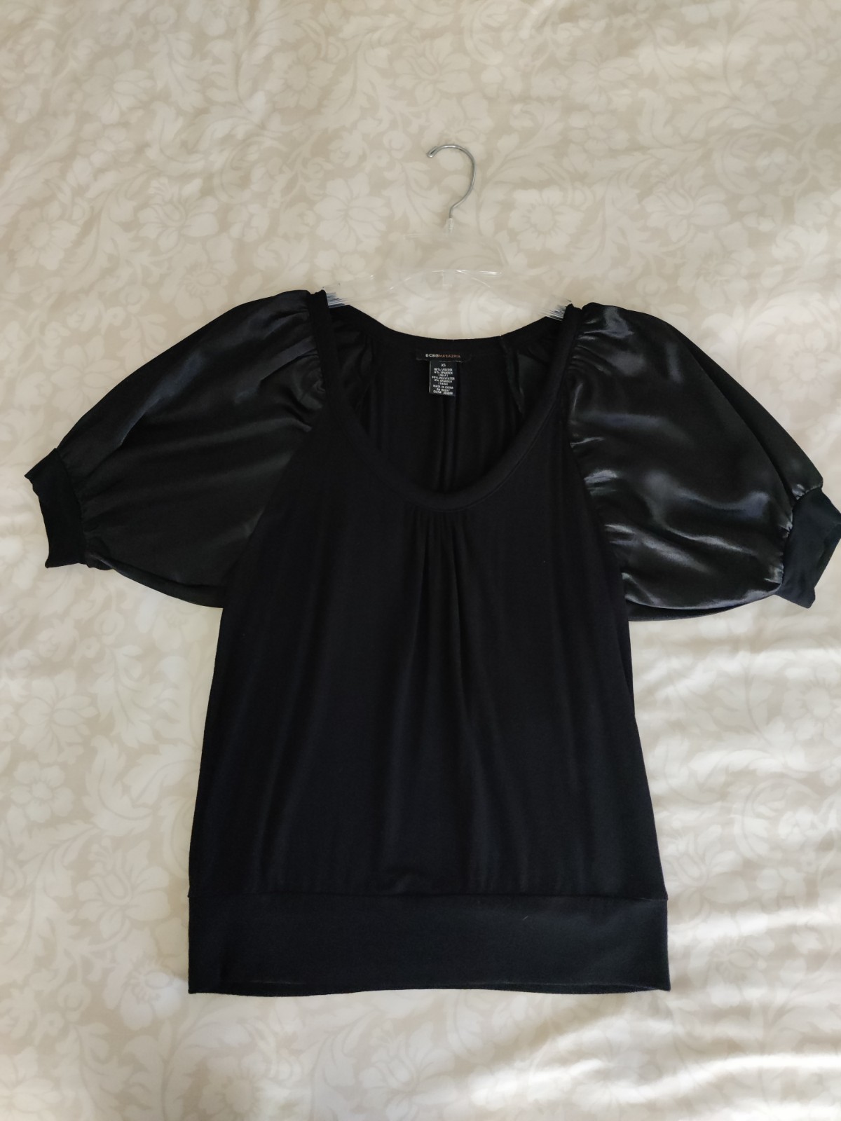 BCBG MaxAzria Viscose Satin-y Sleeves Top Blouse SZ-XS