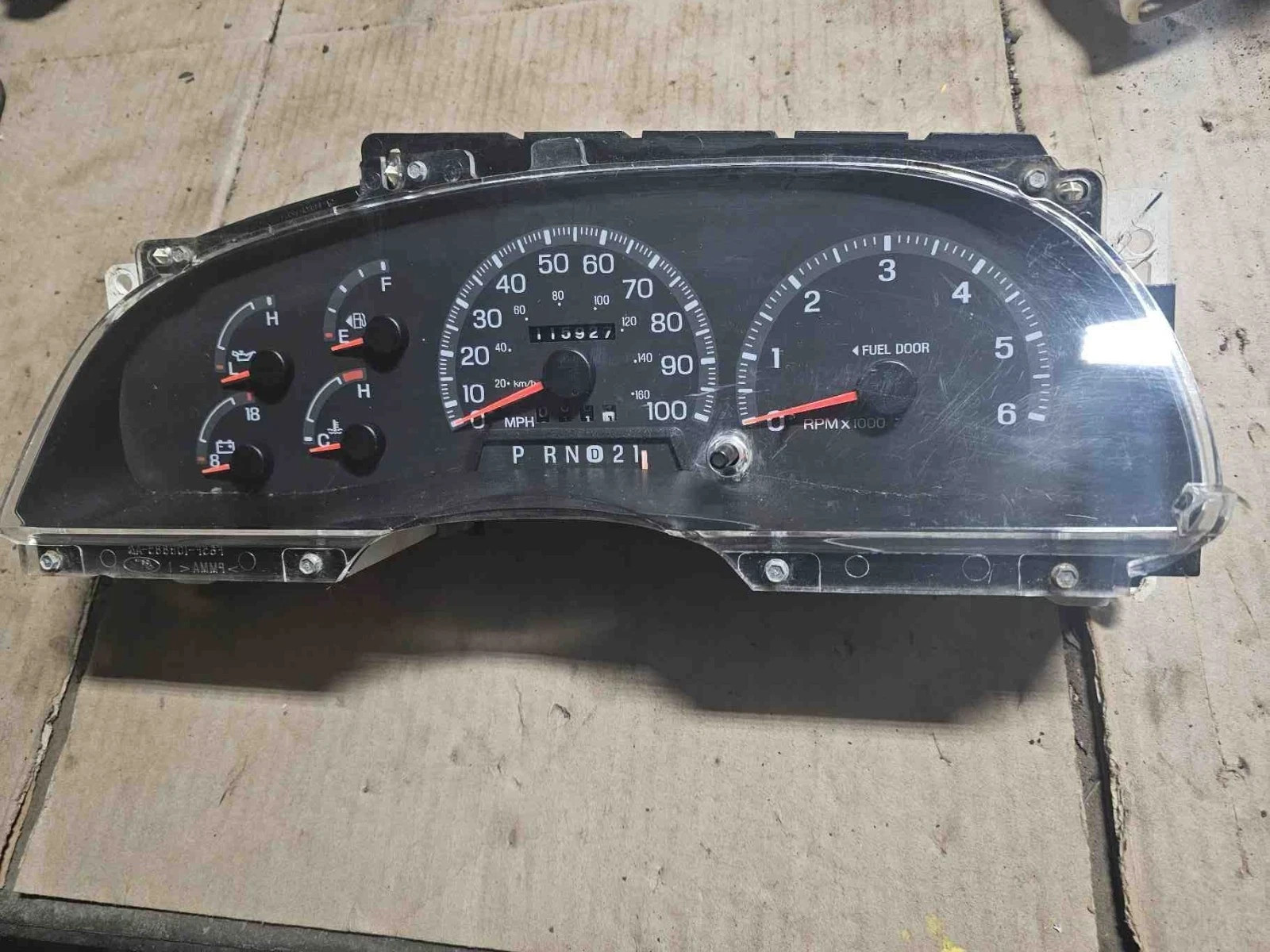 1997-1998 Ford F150 Expedition Instrument Gauge Cluster MPH Tachometer OEM