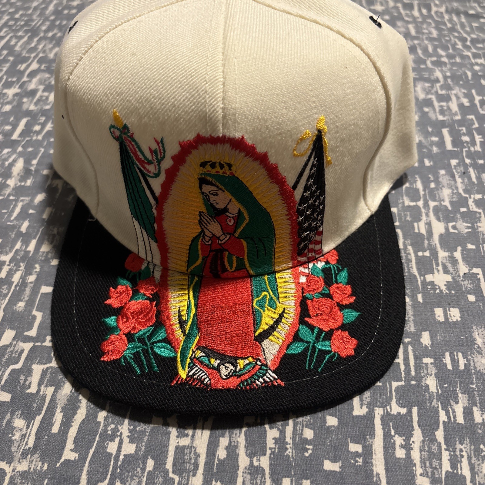 Vintage 90s Virgin Guadalupe Big Logo Embroidery SnapBack Vintage 90s Virgin Guadalupe Big Logo Embroidery SnapBack