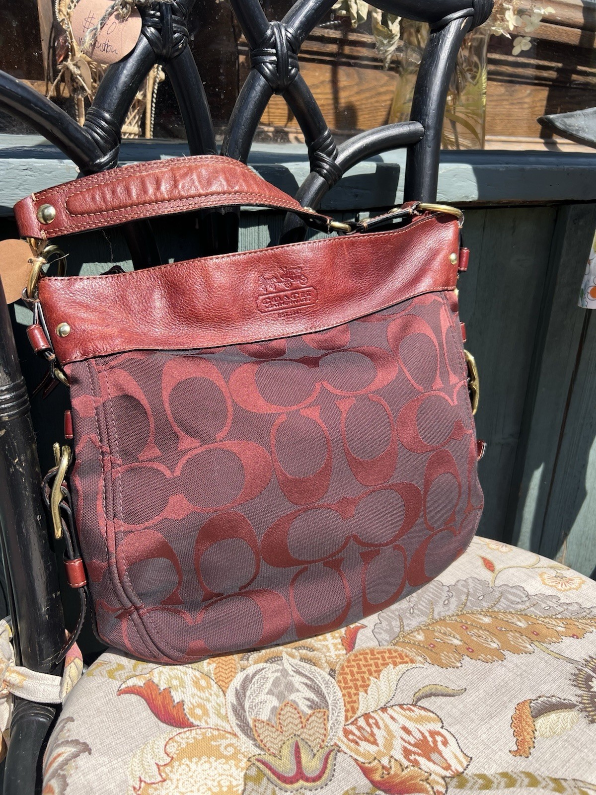 Pristine Condition vintage Coach Zoe Hobo Bag in a bordeaux and aubergine Pristine Condition vintage Coach Zoe Hobo Bag in a bordeaux and aubergine