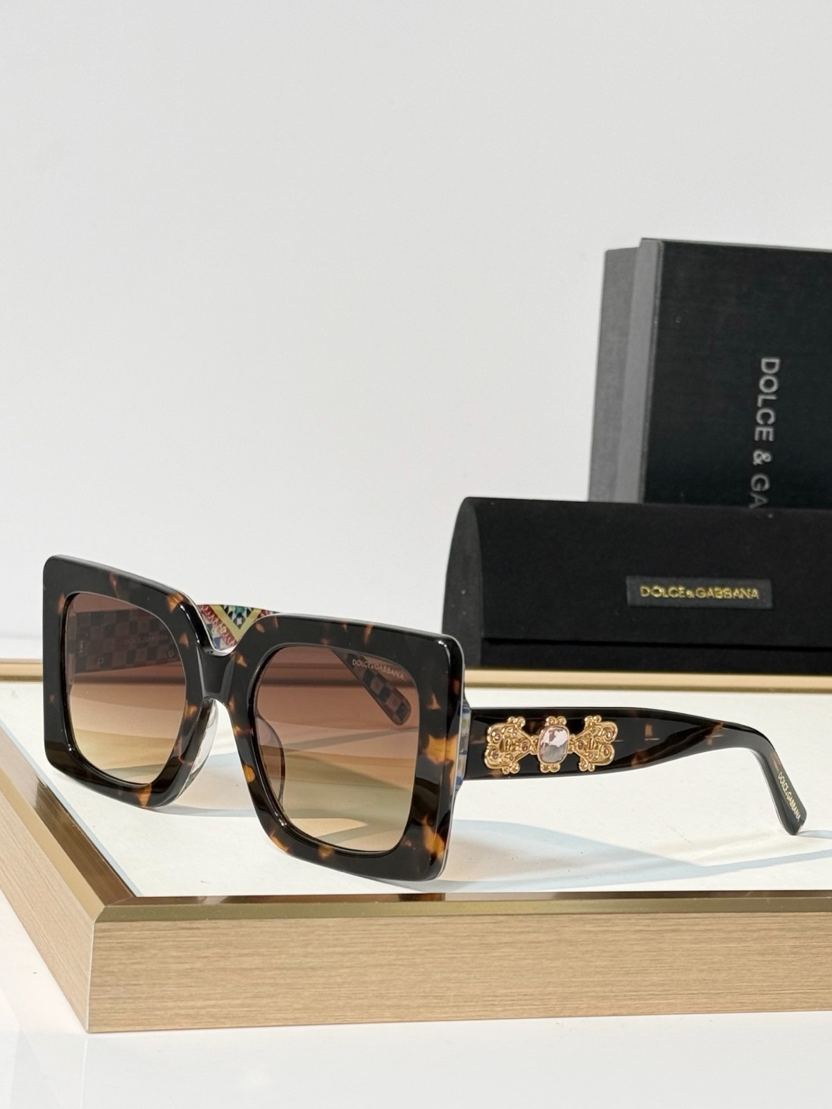 Dolce & Gabbana DG4525B Square Sunglasses 54□22-145 Tortoise Gold Crystal
