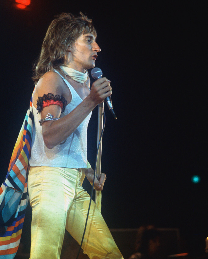Rod Stewart Classic 1970's in Concert 16x20 Canvas Rod Stewart Classic 1970's in Concert 16x20 Canvas