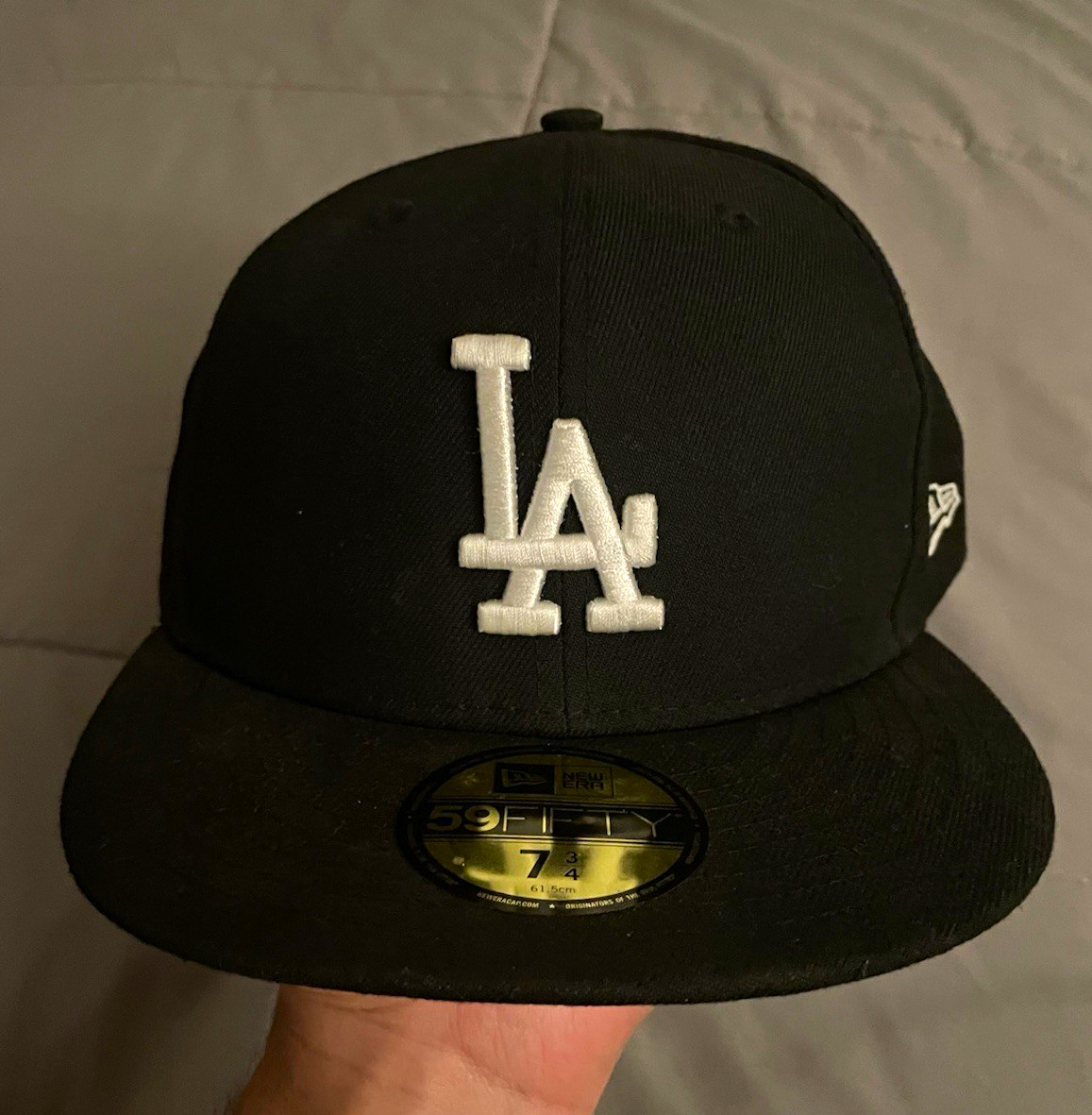 New Era 59FIFTY Los Angeles Dodgers MLB Fitted Cap Hat Black/White 7 3/4 New Era 59FIFTY Los Angeles Dodgers MLB Fitted Cap Hat Black/White 7 3/4