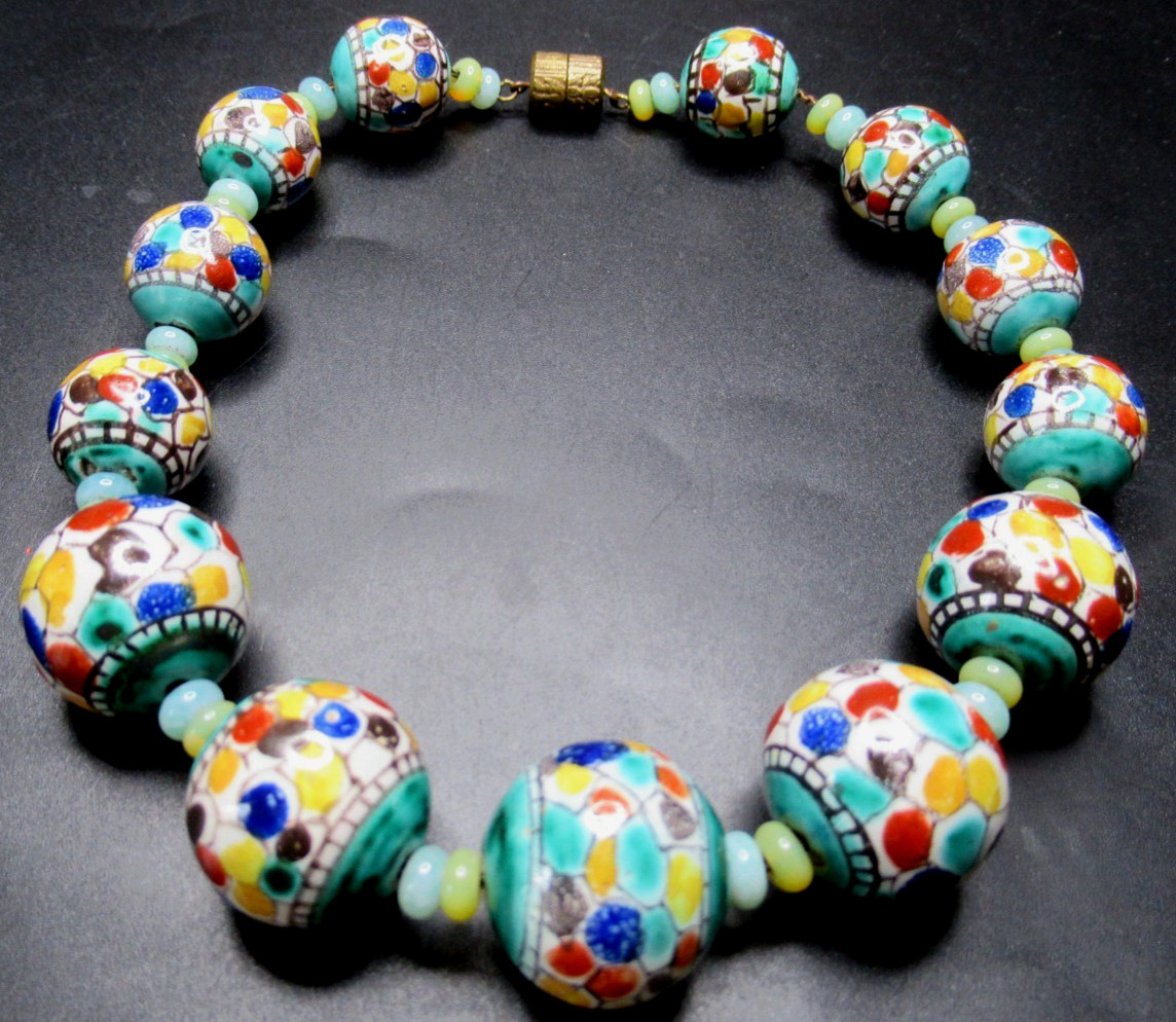 Made in FRANCE Beautiful Painted Design Ceramic Glass Vintage Necklace