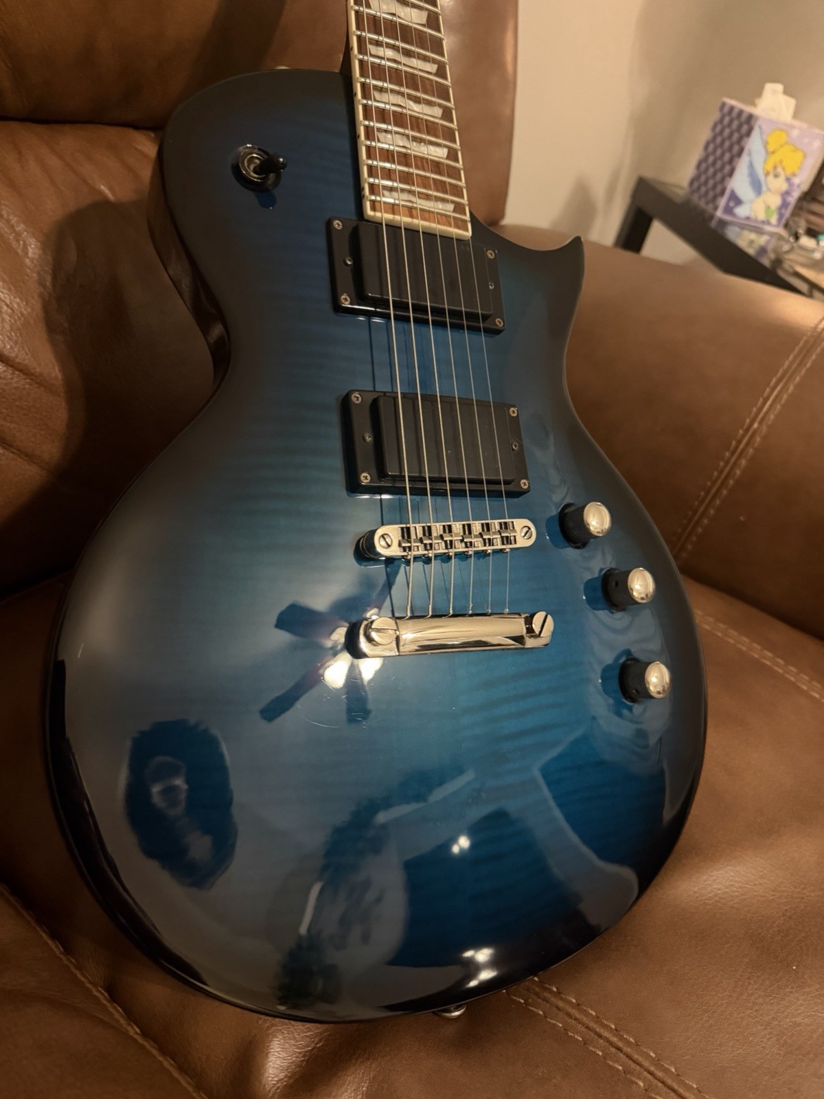ESP LTD EC-330FM Blue Burst (Made In Indonesia With Active Pick Ups) ESP LTD EC-330FM Blue Burst (Made In Indonesia With Active Pick Ups)