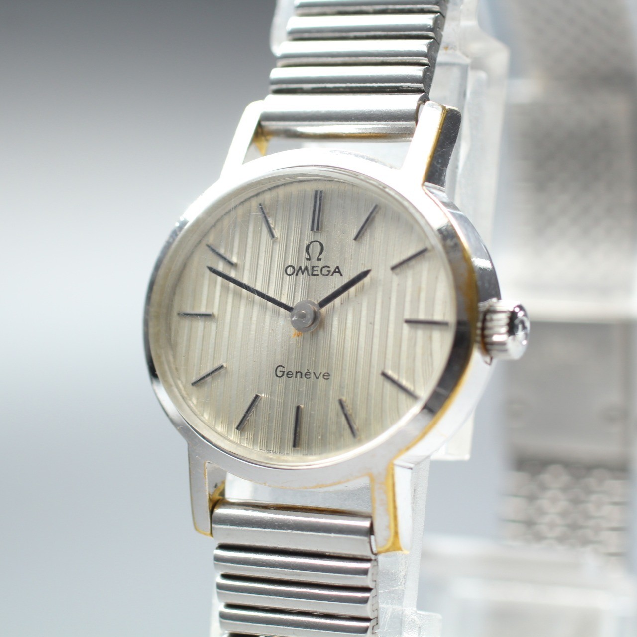 1973 Vintage OMEGA Geneve 23mm 511.0412 Manual Silver Women\'s Watch [Near MINT]