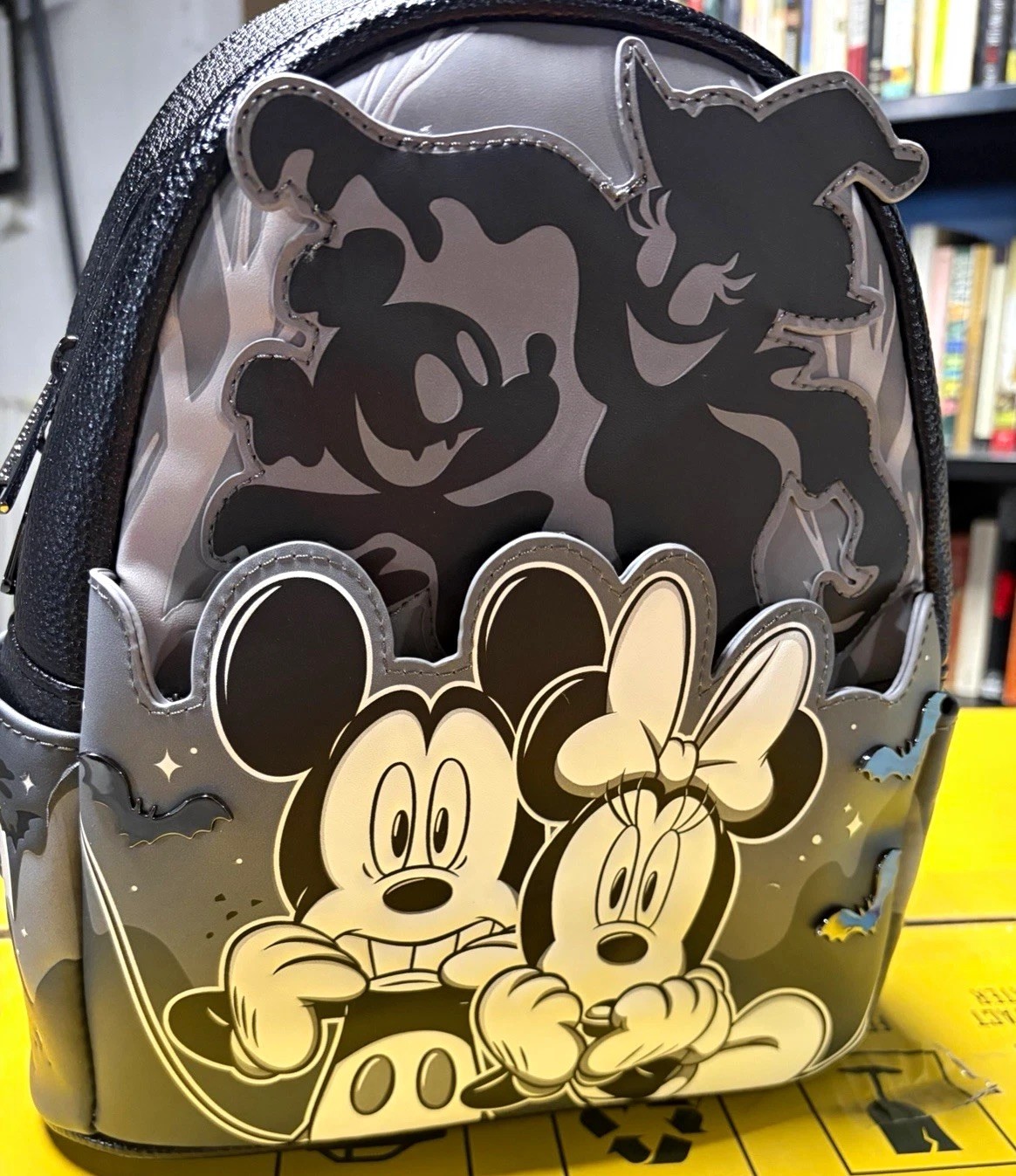 NWT D23 Exclusive Disney Halloween Mickey & Minnie Night Glow Loungefly Backpack NWT D23 Exclusive Disney Halloween Mickey & Minnie Night Glow Loungefly Backpack