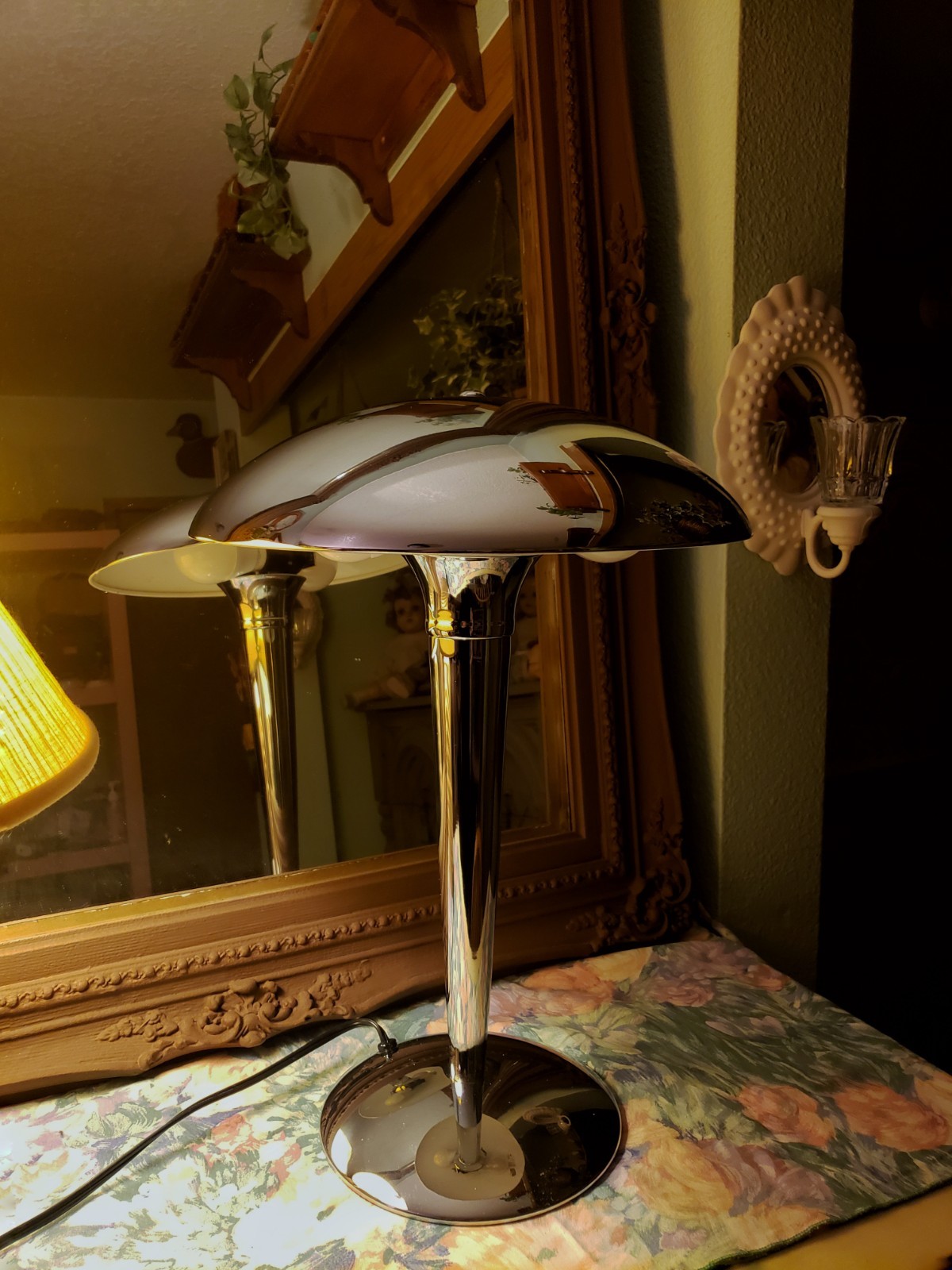 Rare Vintage Space Age Chrome Table Lamp w/ Mushroom Shade Atomic Flying Saucer Rare Vintage Space Age Chrome Table Lamp w/ Mushroom Shade Atomic Flying Saucer
