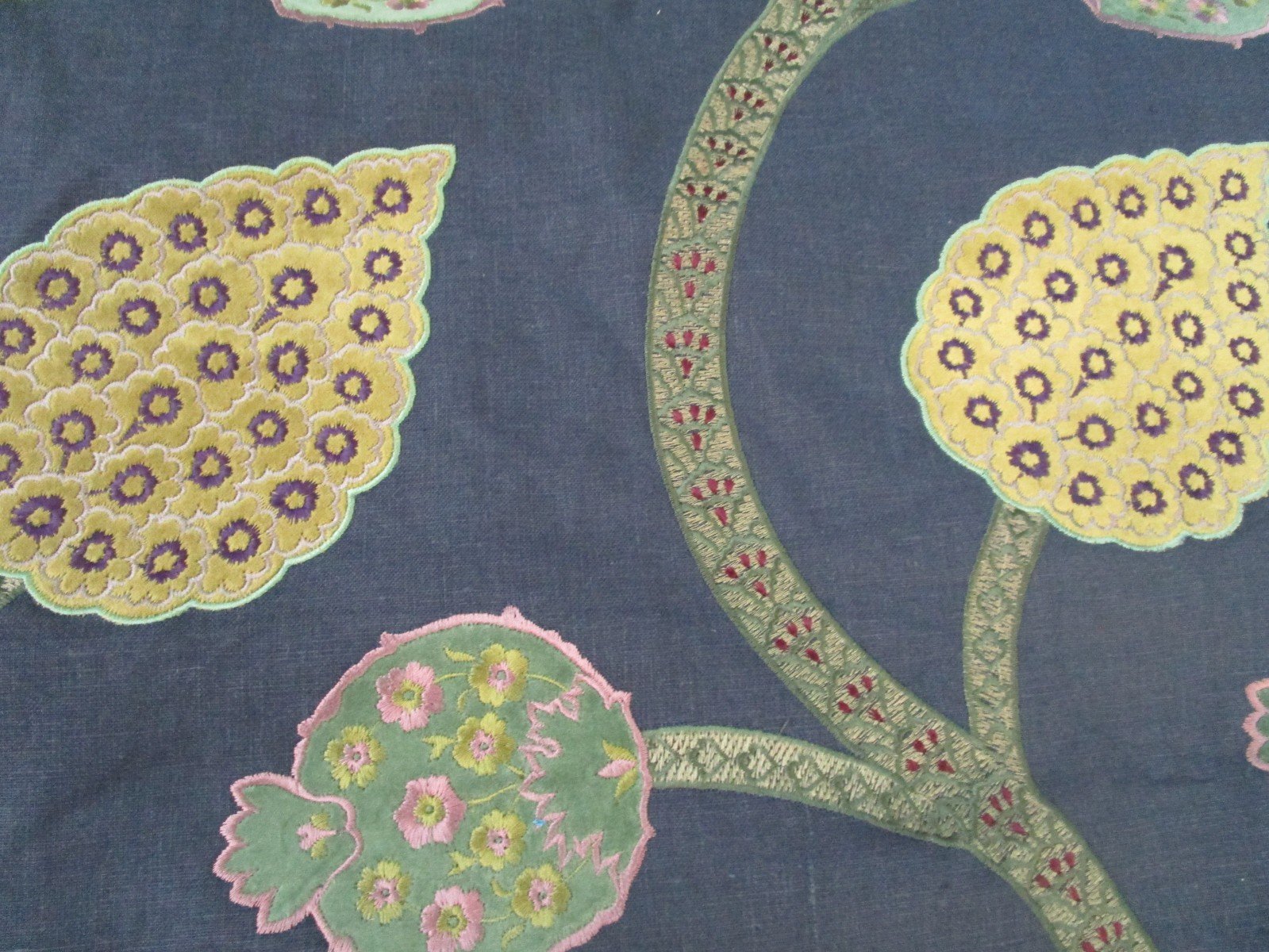 Pierre Frey Braquenie Vizer Navy Linen Velvet Embroidery 40\ Pierre Frey Braquenie Vizer Navy Linen Velvet Embroidery 40\