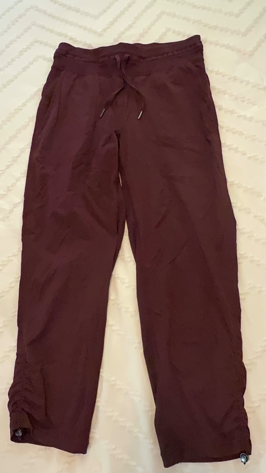 Lululemon Maroon Burgundy Dance Studio Size 6 Cropped 