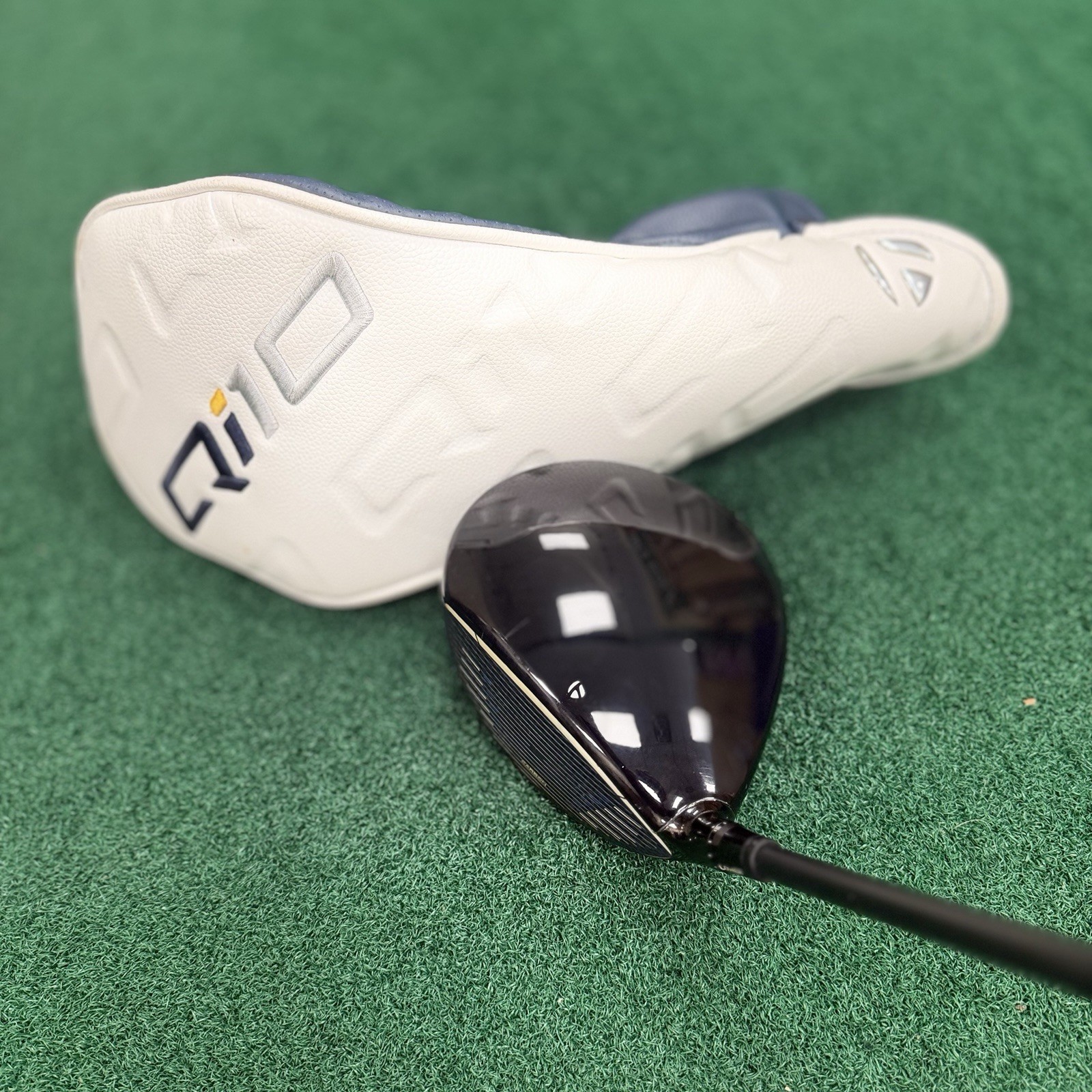 TaylorMade Qi10 LS 9.0° Driver Men's Right Hand Regular Flex Ventus 5-R w/Cover TaylorMade Qi10 LS 9.0° Driver Men's Right Hand Regular Flex Ventus 5-R w/Cover