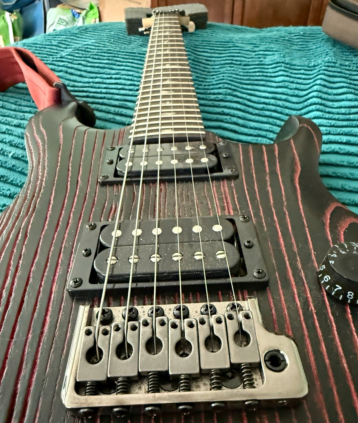 PRS SE Swamp Ash CE 24 Sandblasted Red Limited Edition 2024 + PRS Gig Bag PRS SE Swamp Ash CE 24 Sandblasted Red Limited Edition 2024 + PRS Gig Bag