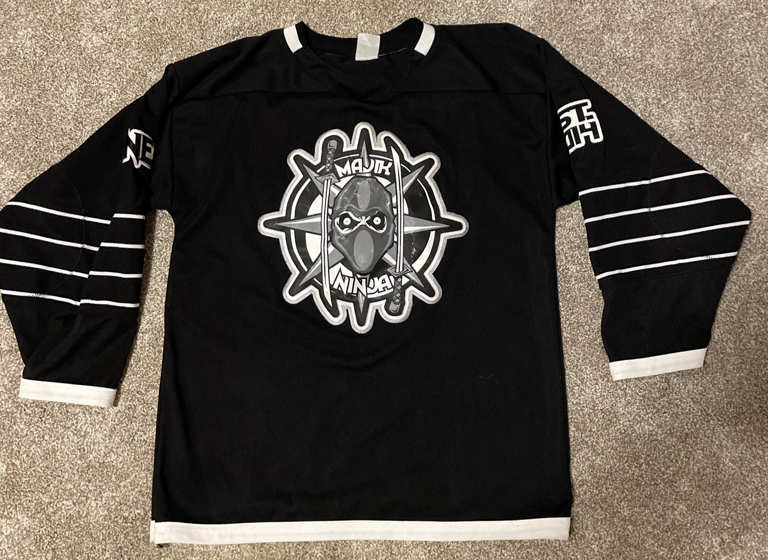 Twiztid MNE Majik Ninja Hockey Jersey Black Embroidered Size Medium Twiztid MNE Majik Ninja Hockey Jersey Black Embroidered Size Medium