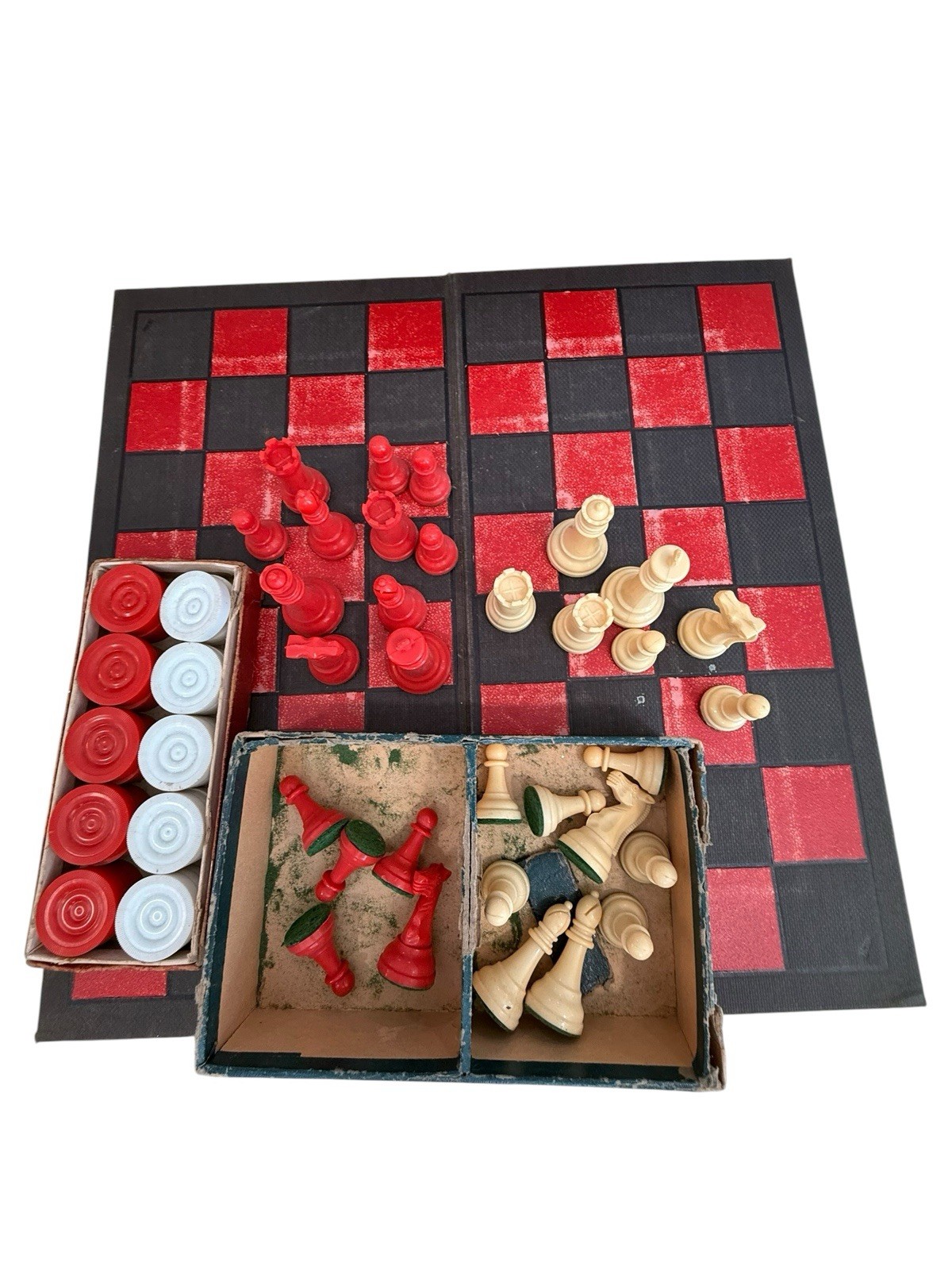 Vtg Plastic Checkers Chess Game Horn Brand Board And Drueke Brand Checkers Vtg Plastic Checkers Chess Game Horn Brand Board And Drueke Brand Checkers