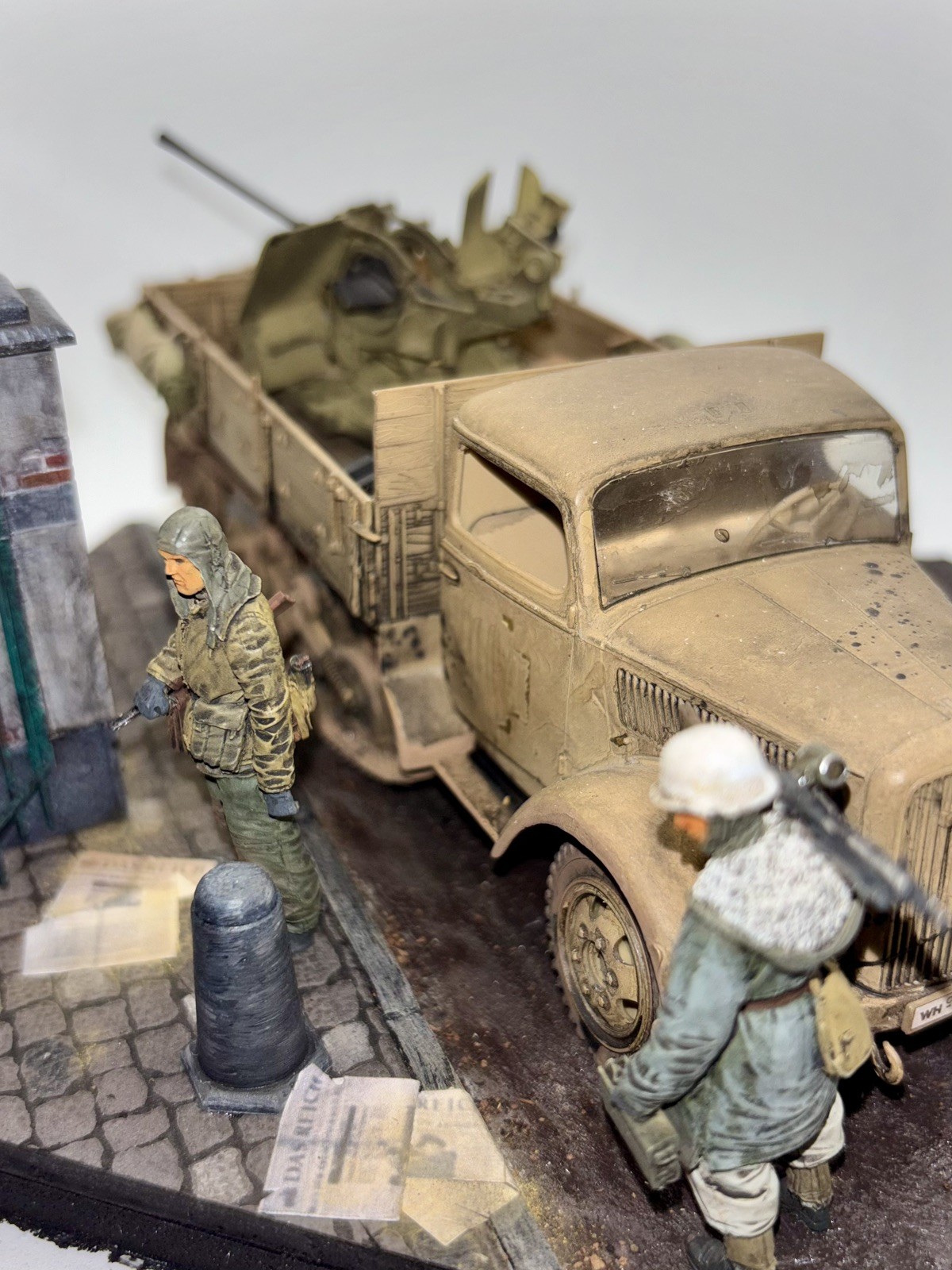 Custom built 1/35 WW2 Street Scene Vignette Scene Custom built 1/35 WW2 Street Scene Vignette Scene