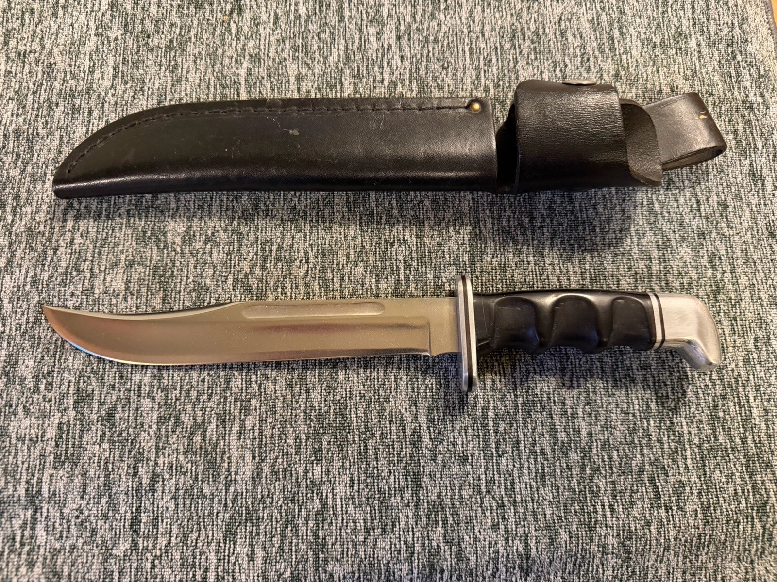 Vintage BUCK 120 USA 3 Line Fixed Blade Hunting Knife With Sheath