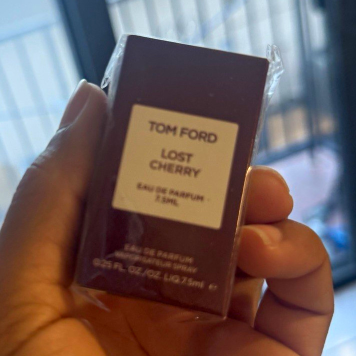 Tom Ford Lost Cherry Eau de Parfum Sample Size Spray 0.05 fl oz / 1.5 mL Tom Ford Lost Cherry Eau de Parfum Sample Size Spray 0.05 fl oz / 1.5 mL