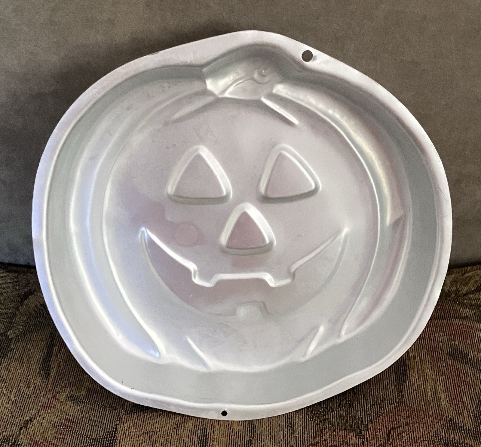 VTG 1995 Wilton Pumpkin Jack-O-Lantern Cake Pan Jello Mold 12x12\ VTG 1995 Wilton Pumpkin Jack-O-Lantern Cake Pan Jello Mold 12x12\