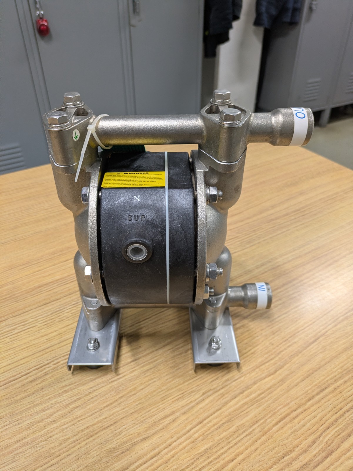 YAMADA 851961 NDP-15BST Air Powered Double Diaphragm Pump New YAMADA 851961 NDP-15BST Air Powered Double Diaphragm Pump New