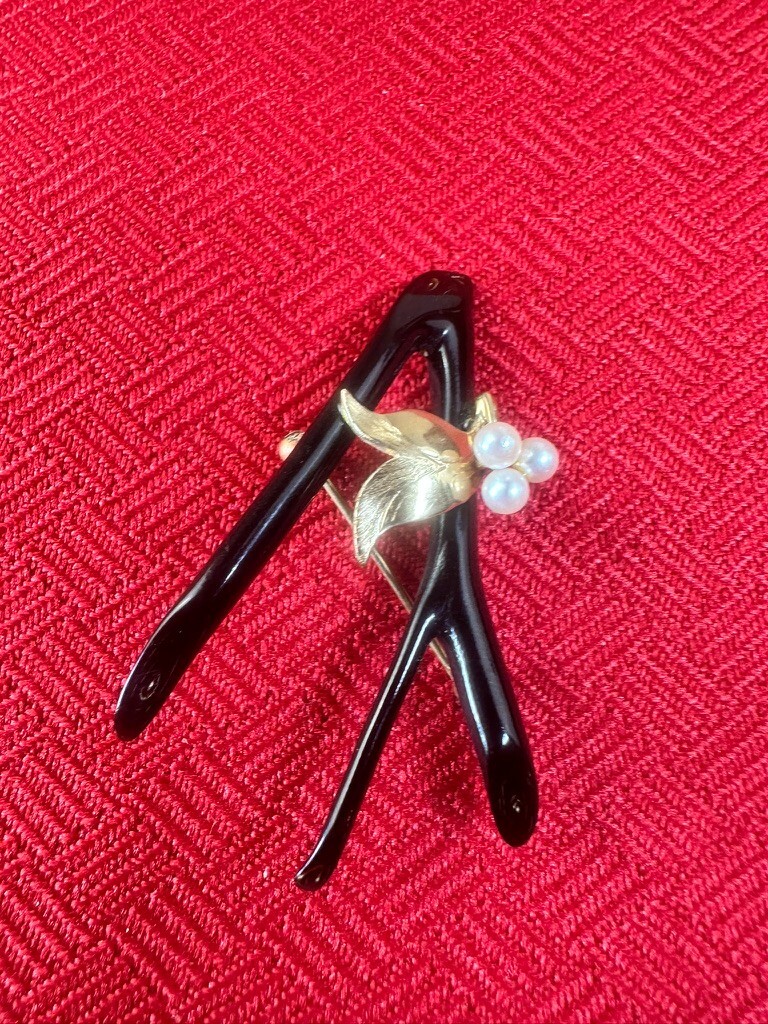 MCM VTG Estate Rare 14k Black Coral Pearl Brooch Fashion Gold Leaf Bold Pin
