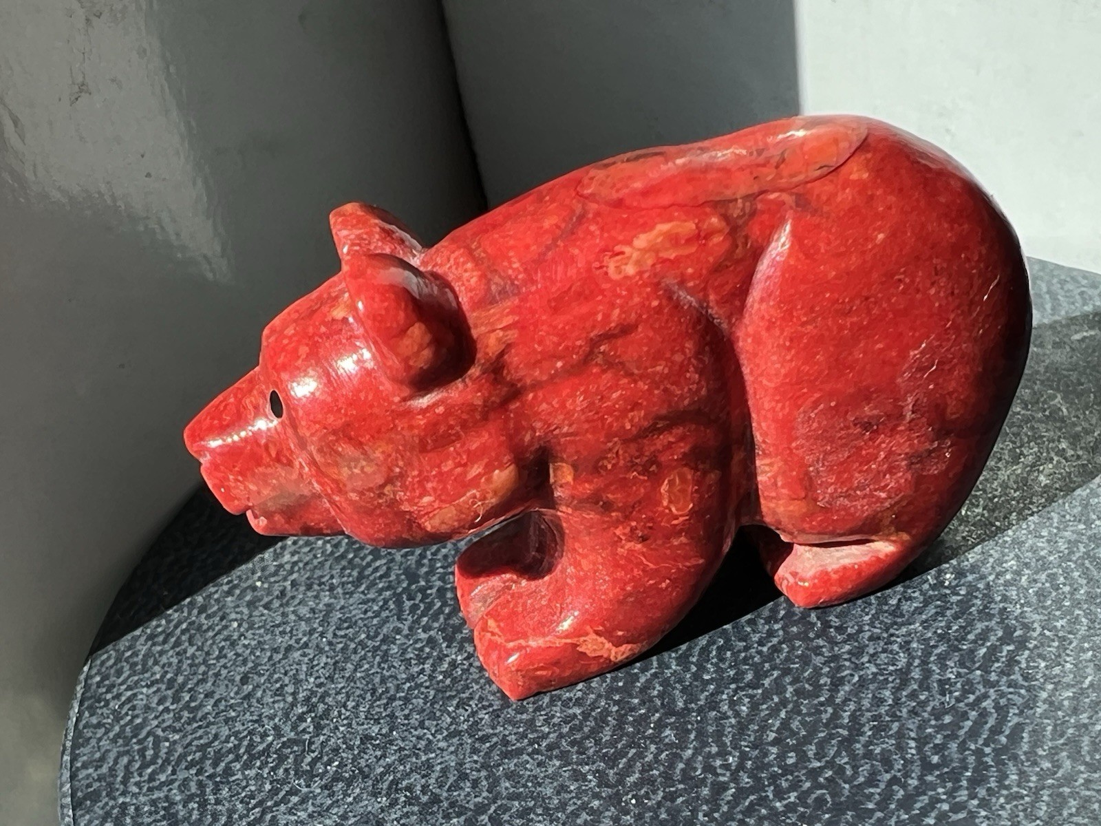 Zuni Red Bear Fetish Corwin Yamutewa Apple Coral Inlaid Black Eyes 1659