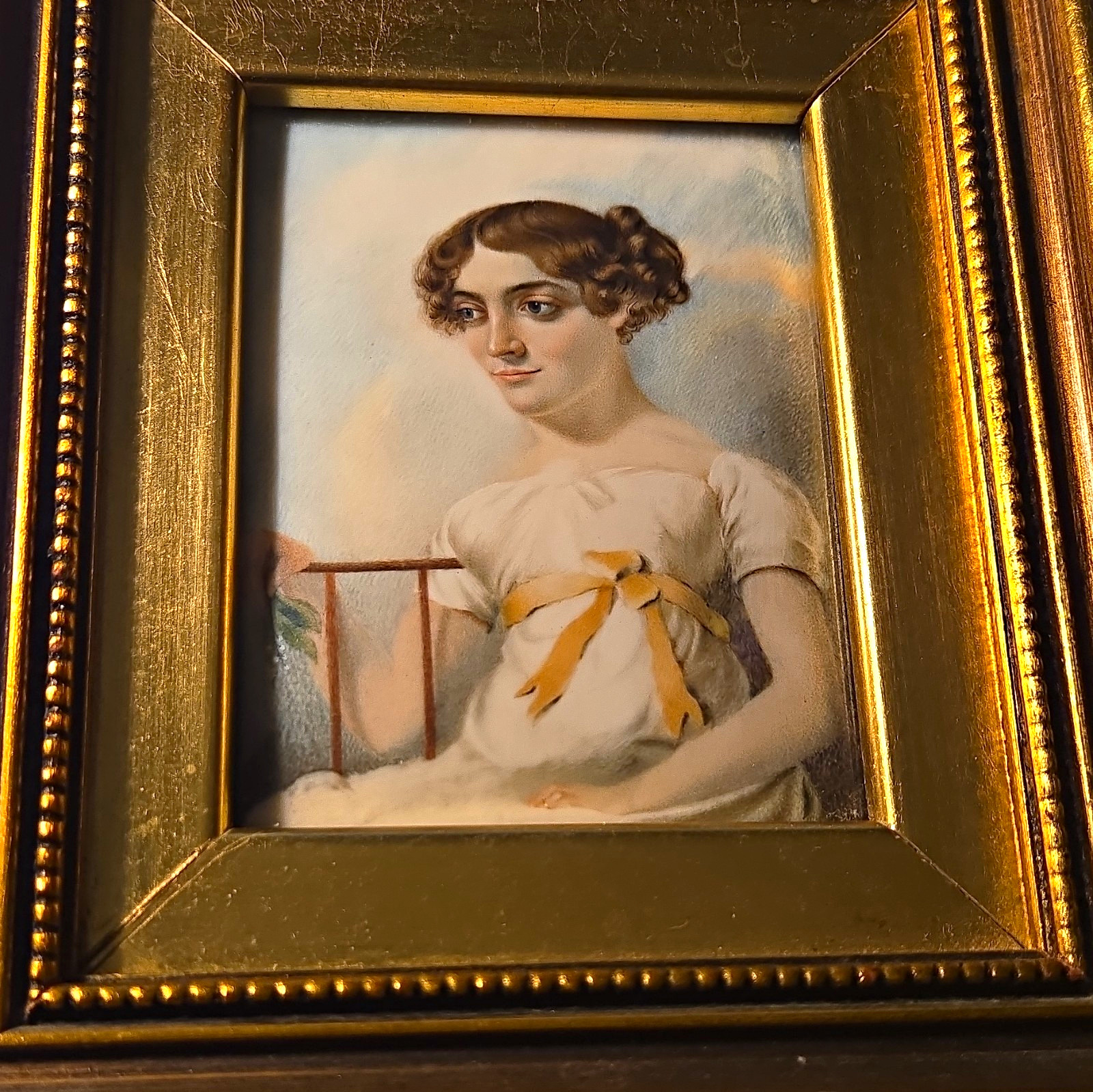 Miniature-small Portrait 18th C. Woman in White Dress Yellow Ribbon Gold Frame Miniature-small Portrait 18th C. Woman in White Dress Yellow Ribbon Gold Frame