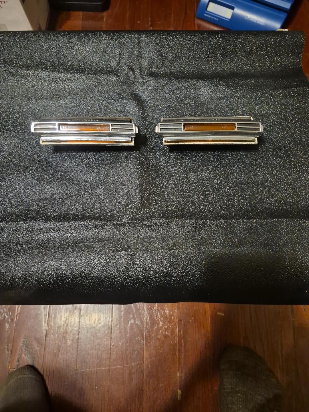 1967-1968 Ford Mustang OEM Hood Turn Signal Light Assemblies Pair LH RH Original