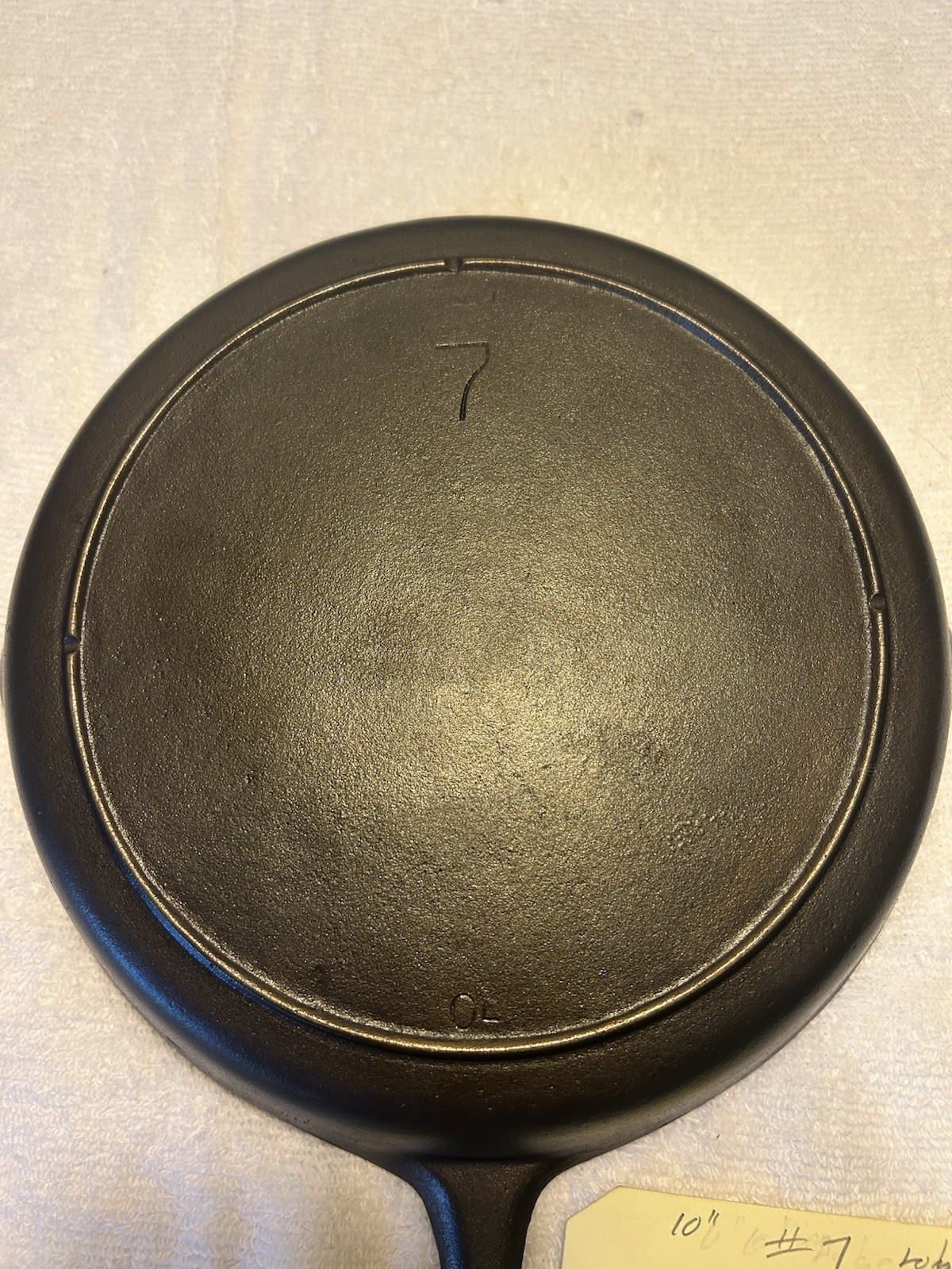 Lodge No 7 Cast Iron Skillet 3-Notch Vintage Lodge No 7 Cast Iron Skillet 3-Notch Vintage